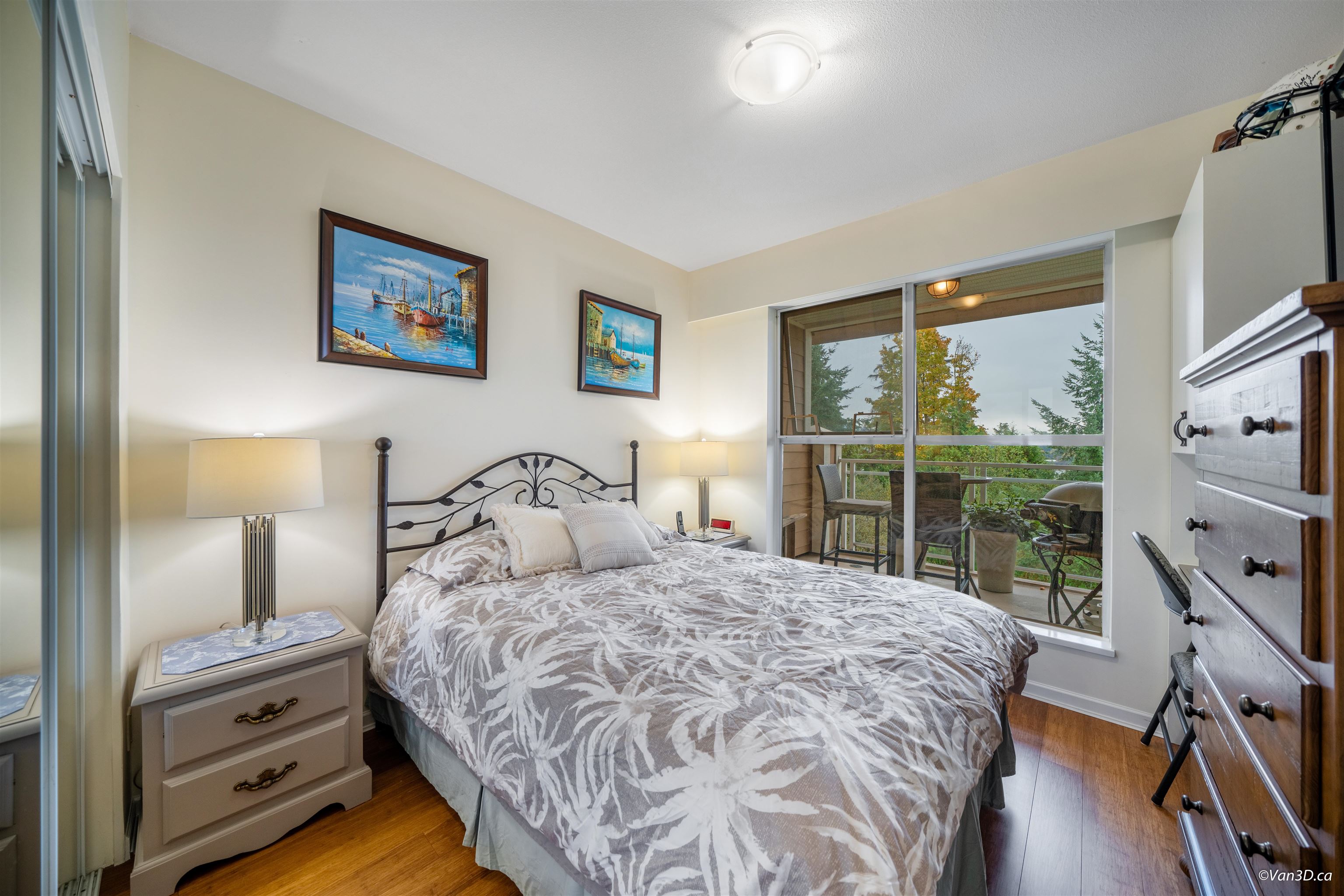 423 3629 DEERCREST DRIVE, #423
