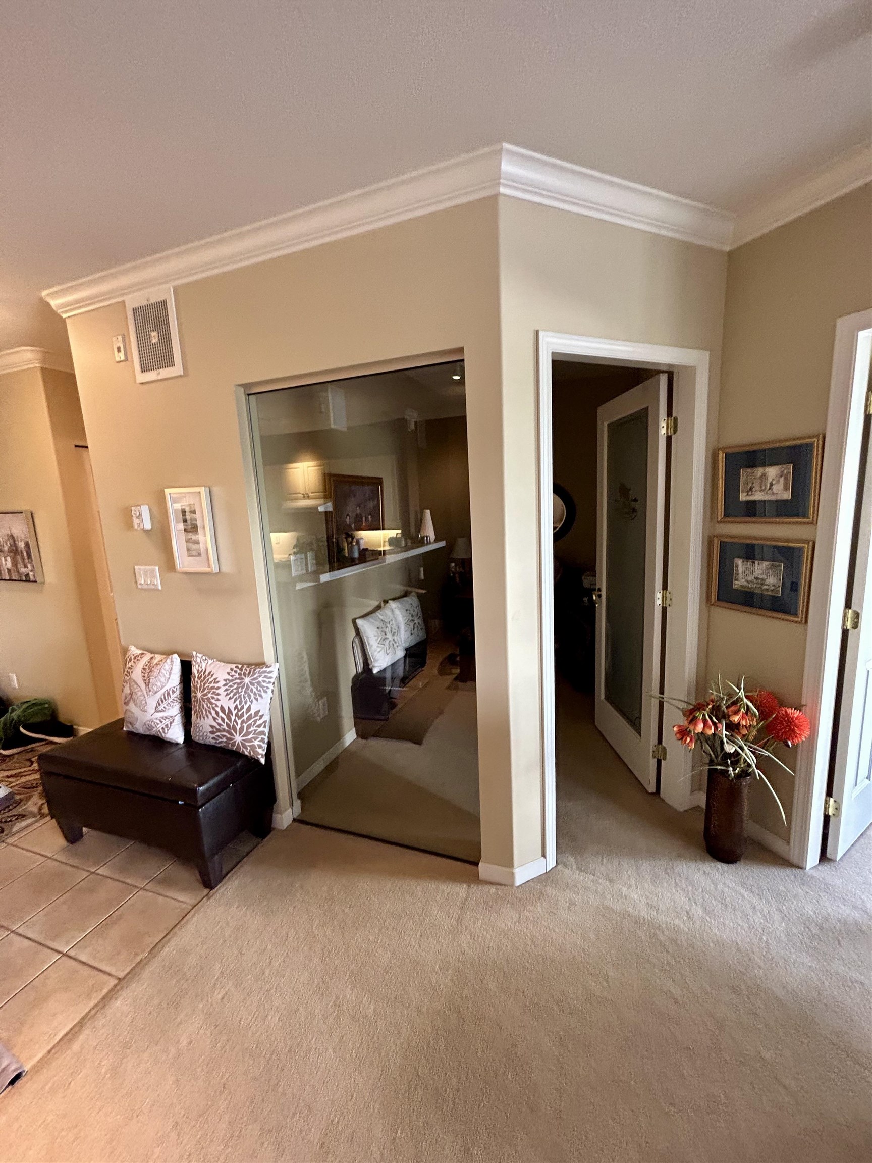 304 3629 DEERCREST DRIVE, #304