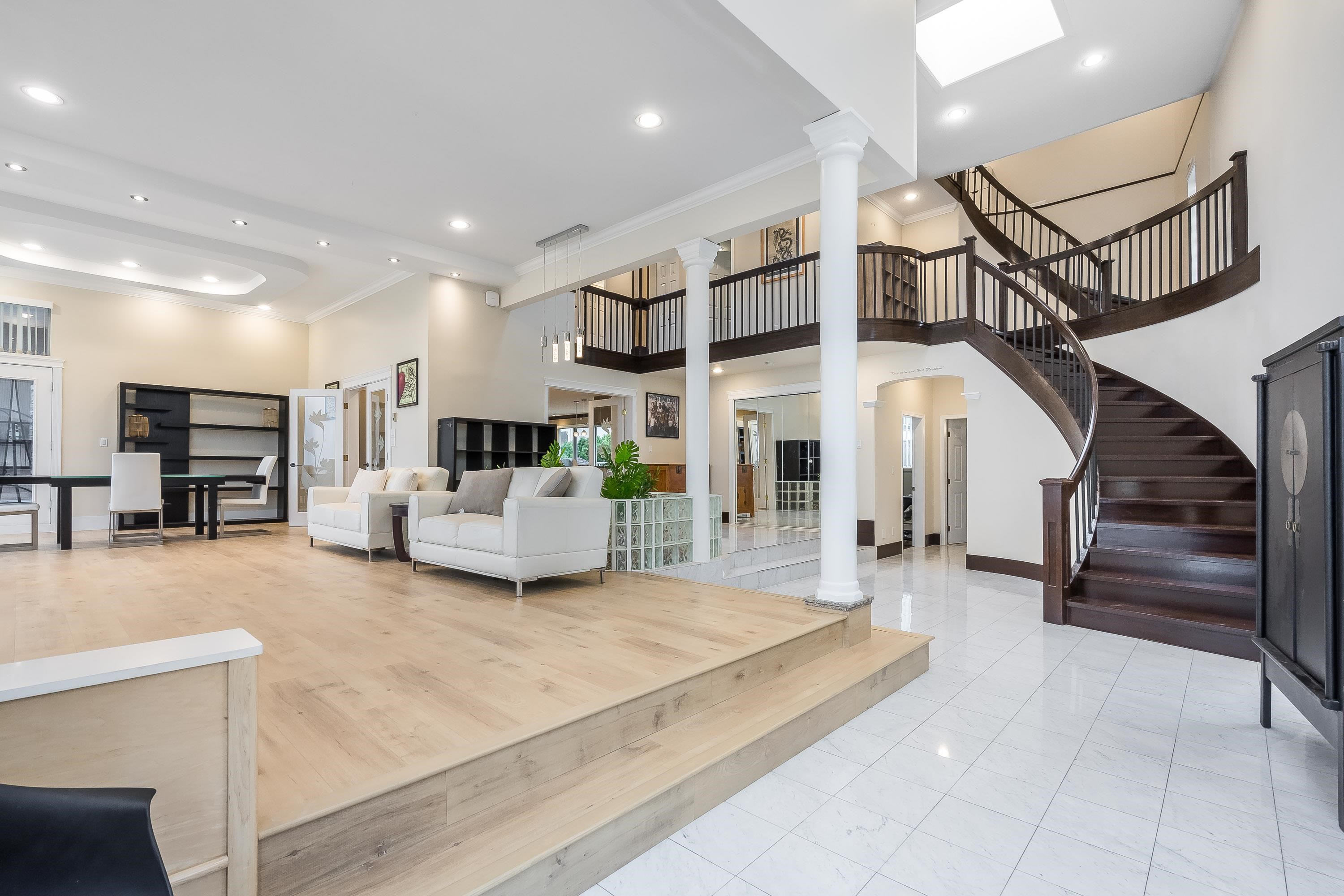 622 NADINA COURT
