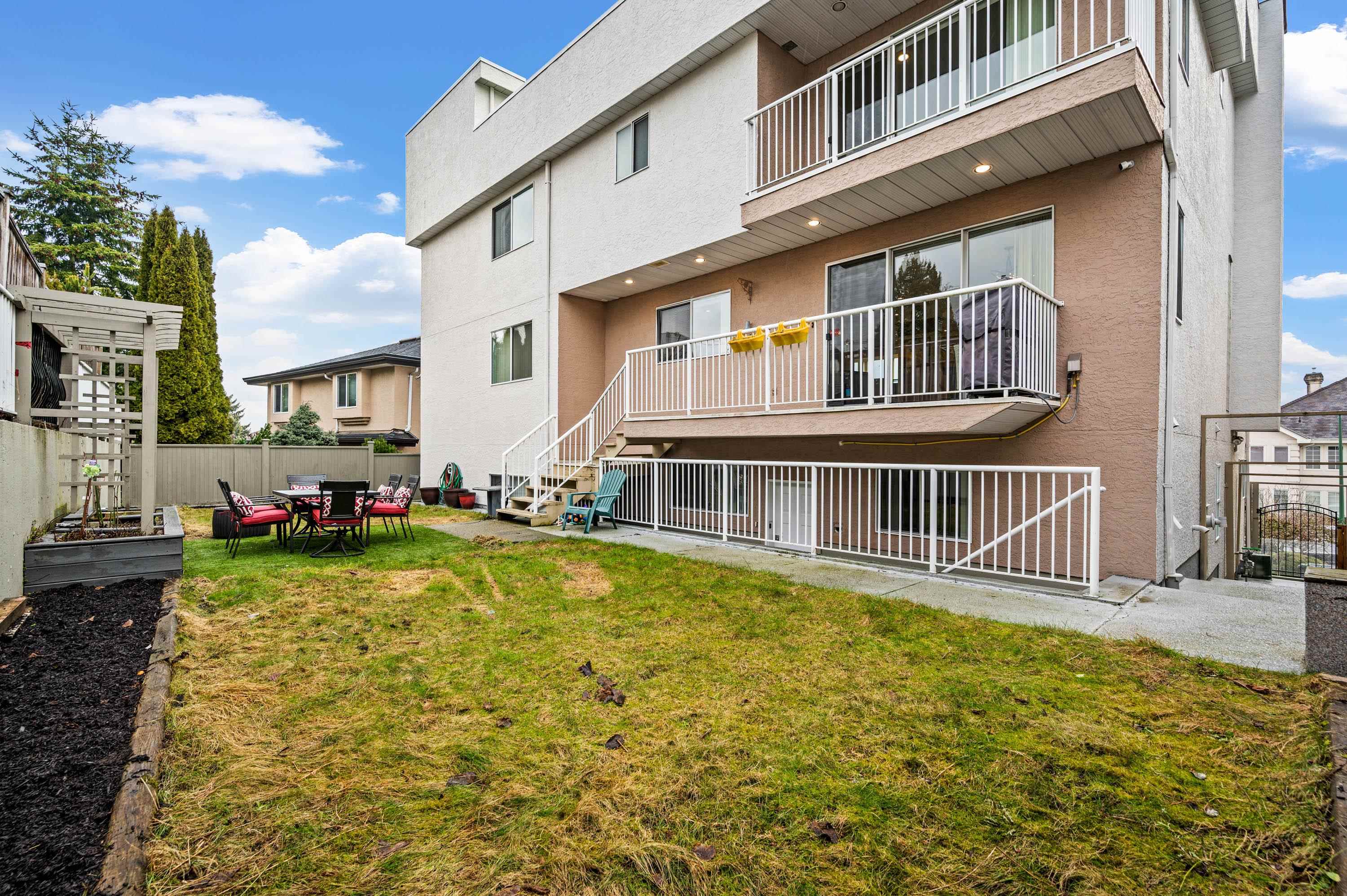 622 NADINA COURT
