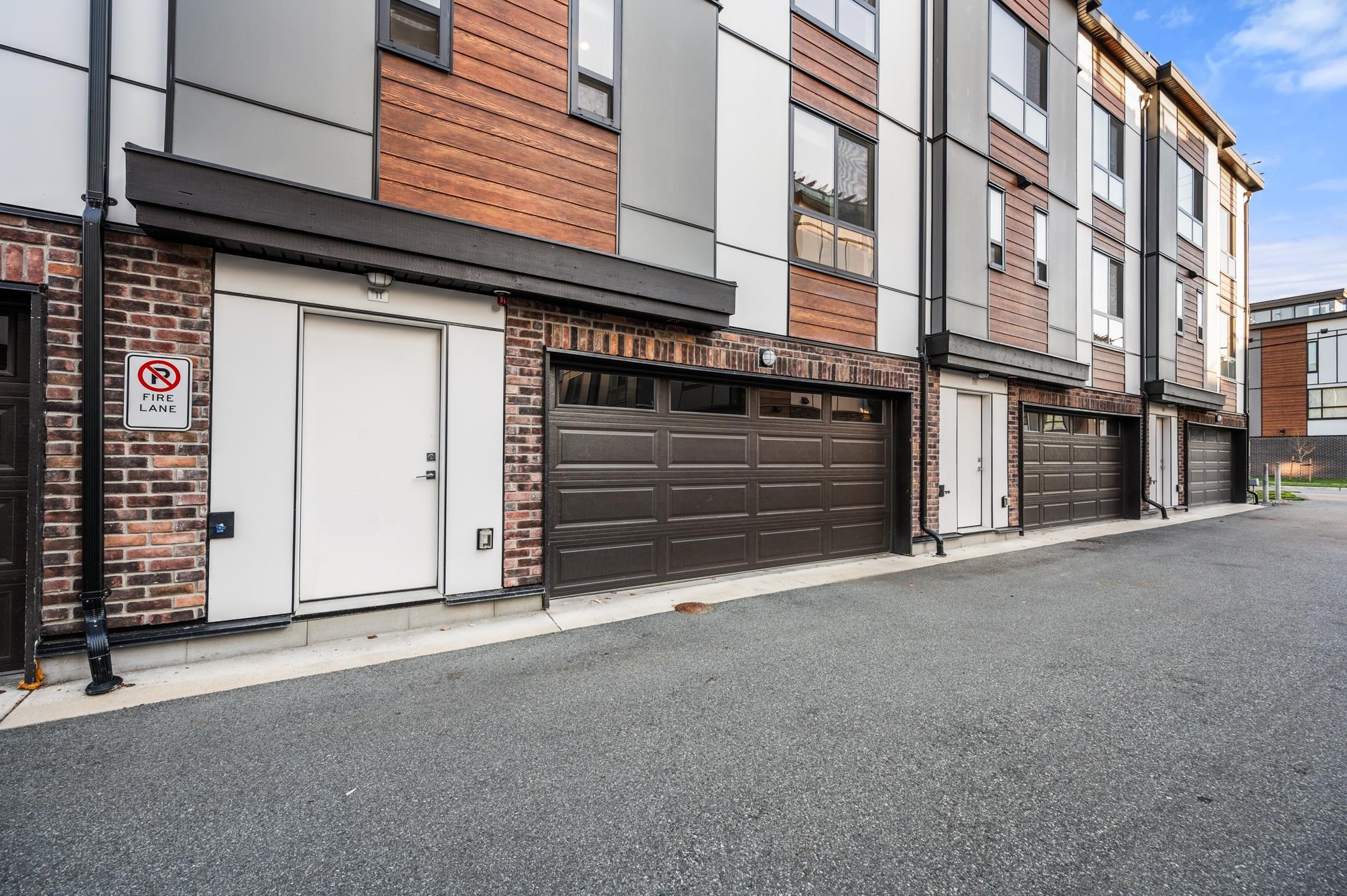 11 19789 55 AVENUE, #11