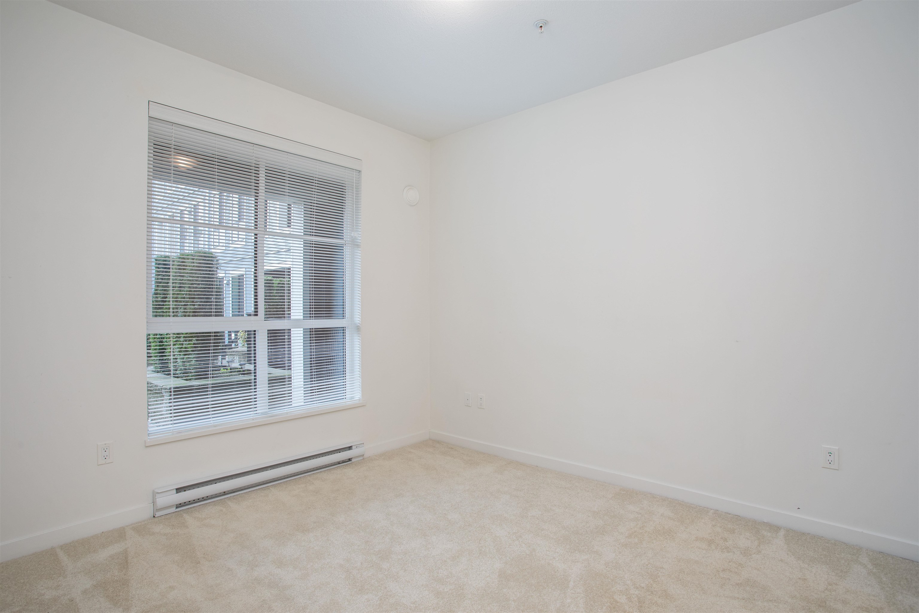 106 15137 33 AVENUE, #106