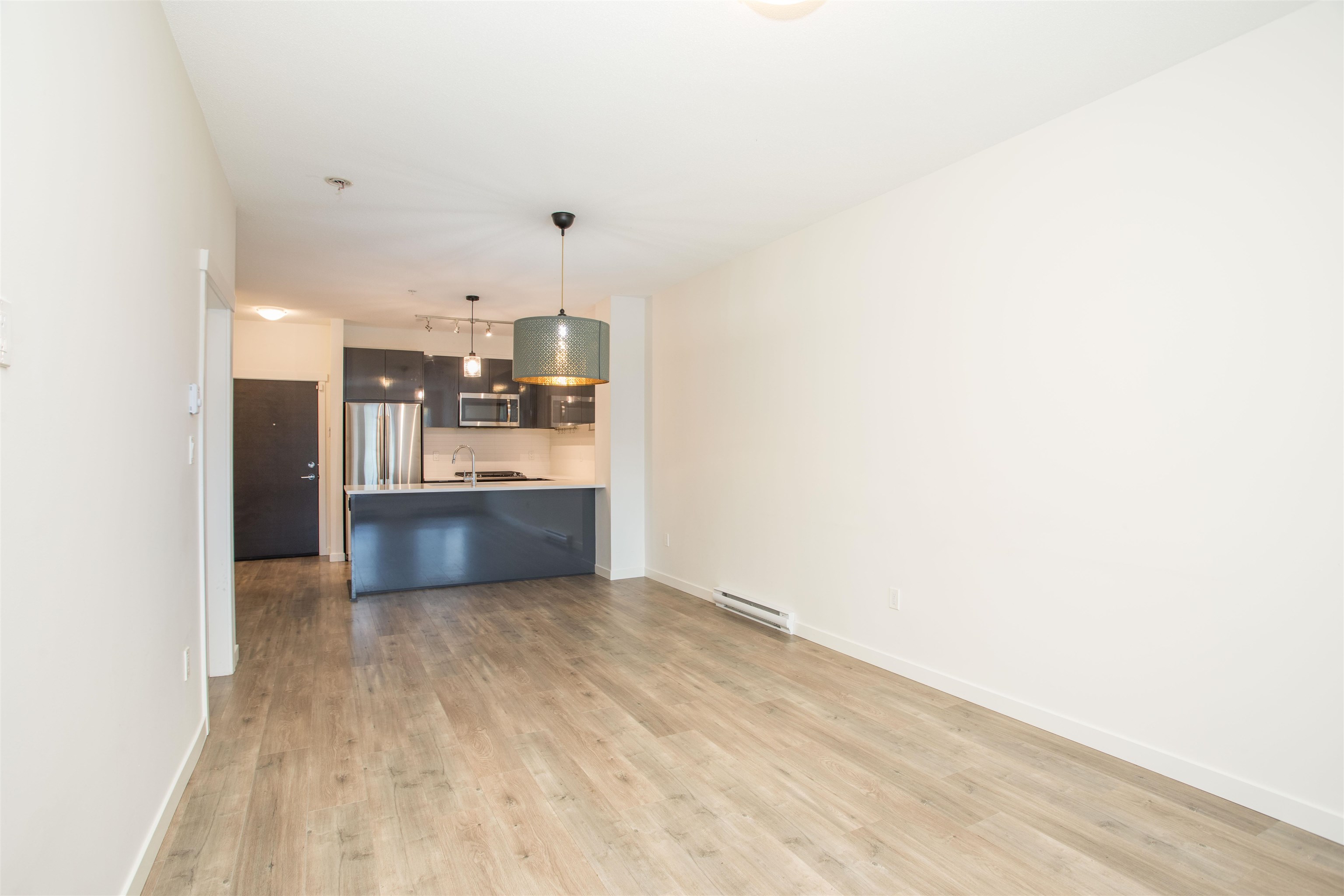 106 15137 33 AVENUE, #106