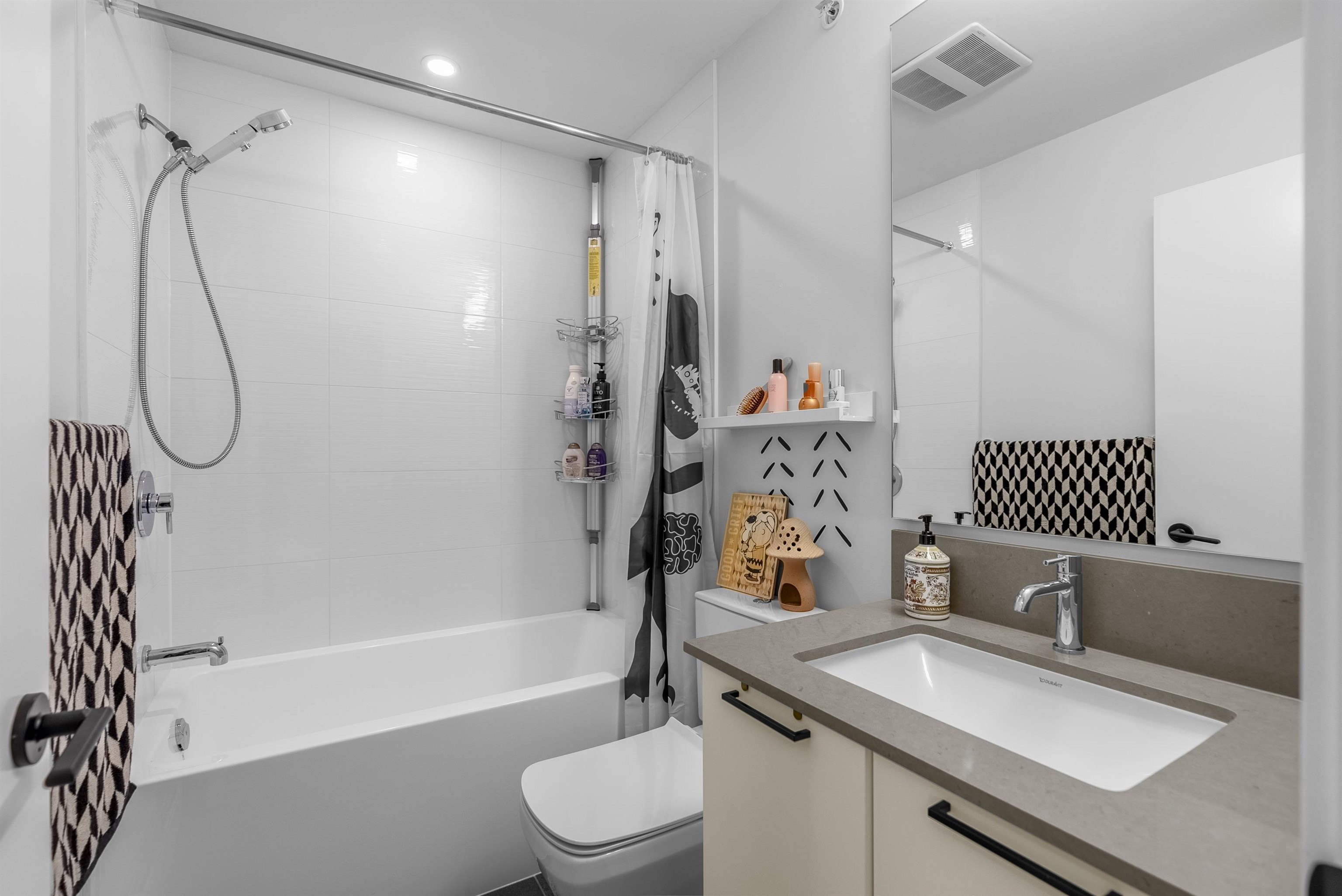 106 488 FURNESS STREET, #106