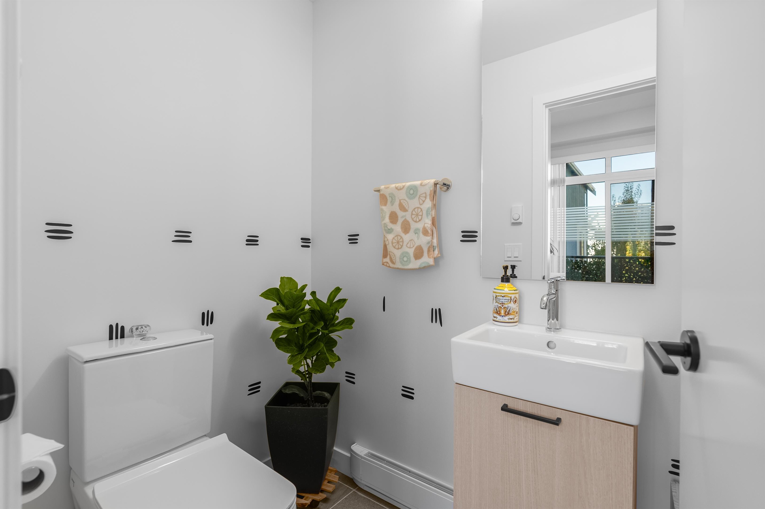 106 488 FURNESS STREET, #106