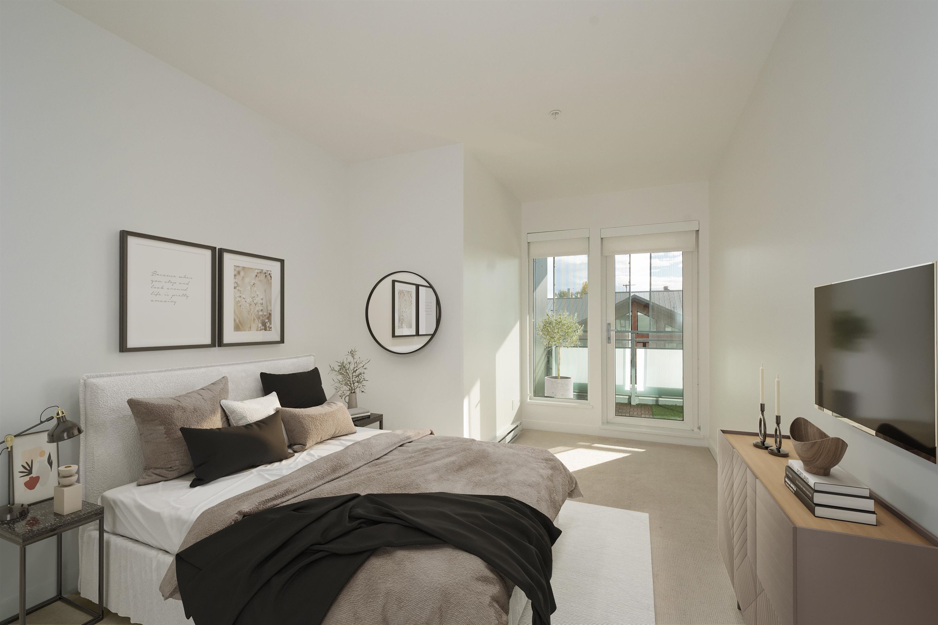 403 1061 MARINE DRIVE, #403