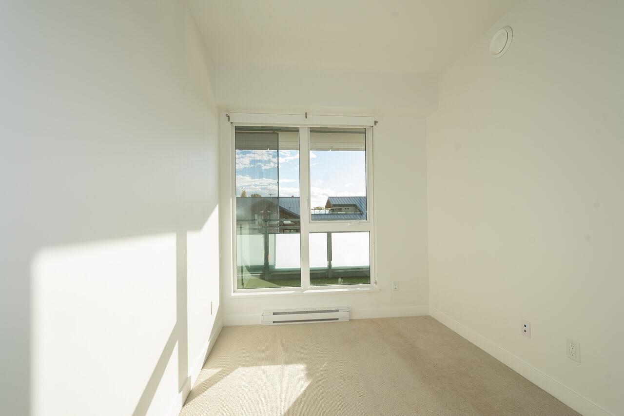 403 1061 MARINE DRIVE, #403