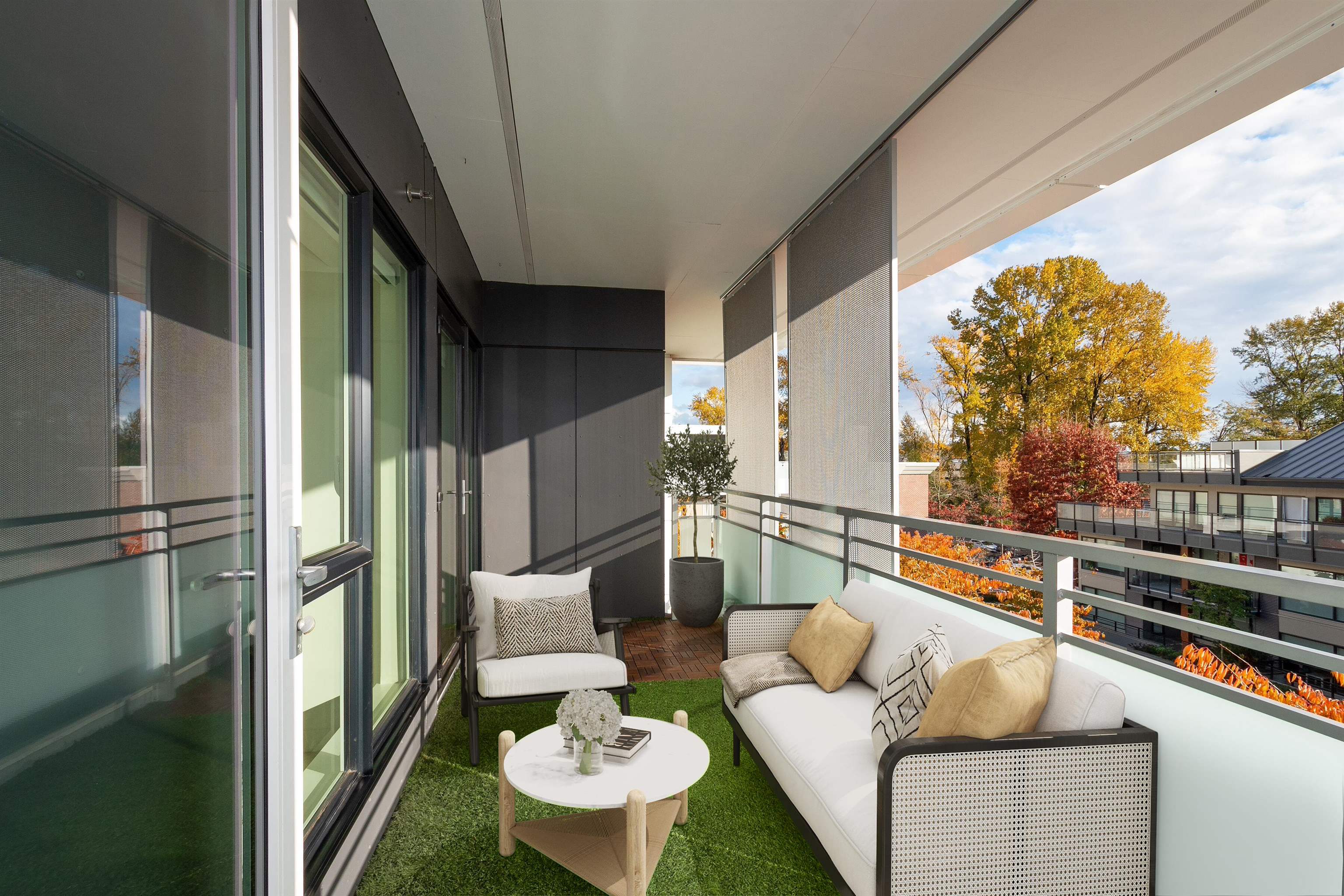 403 1061 MARINE DRIVE, #403