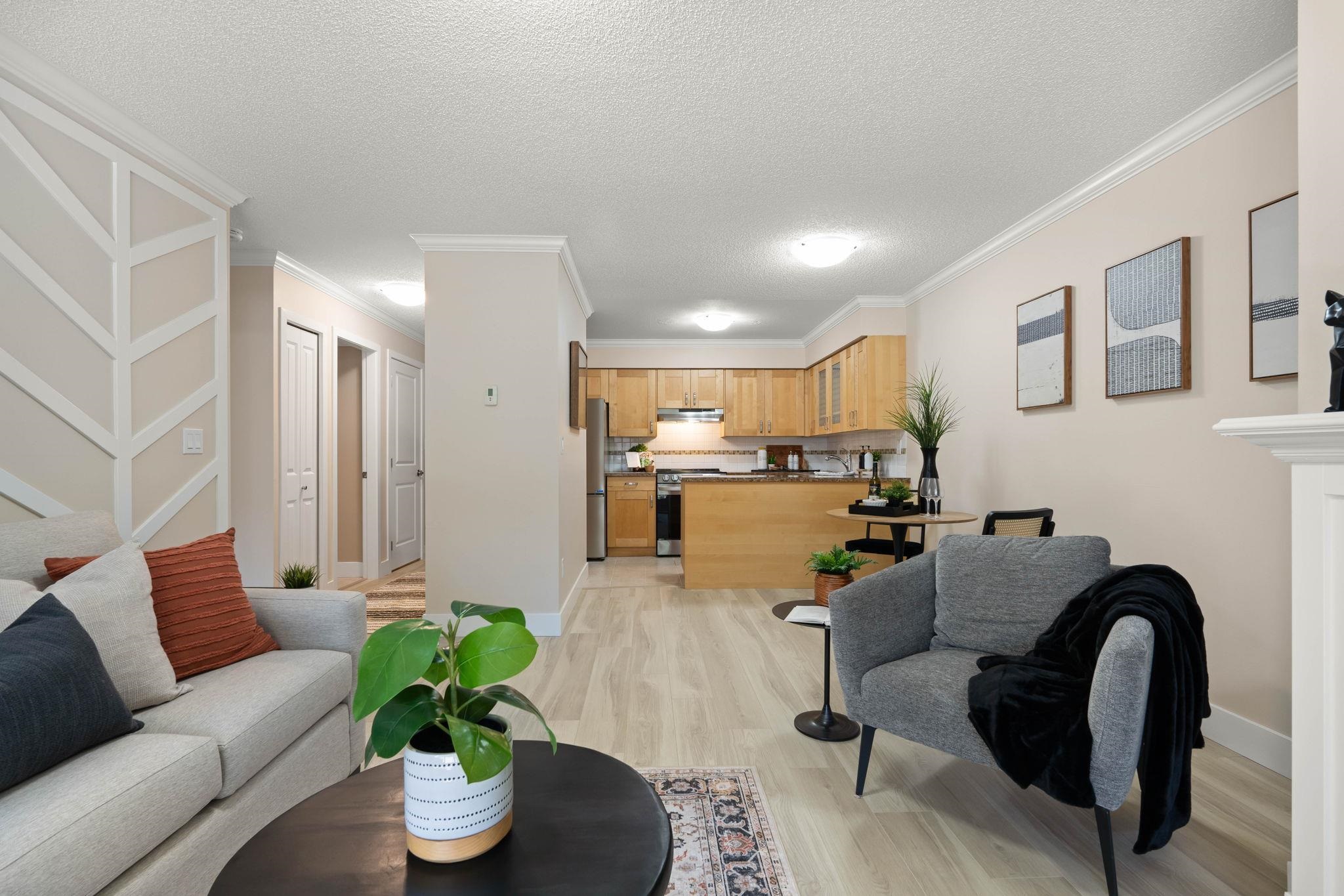 213 932 ROBINSON STREET, #213