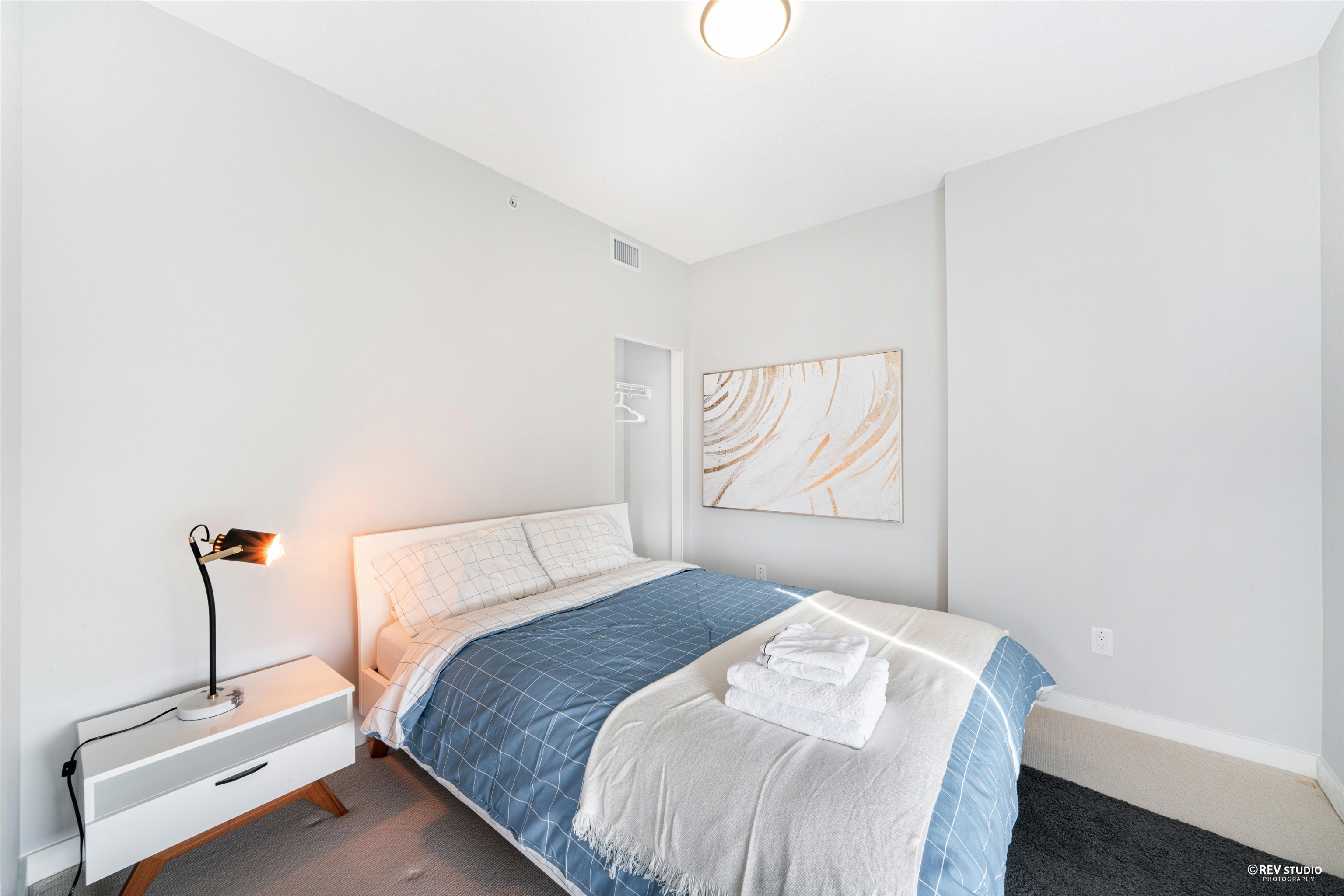 2005 5628 BIRNEY AVENUE, #2005