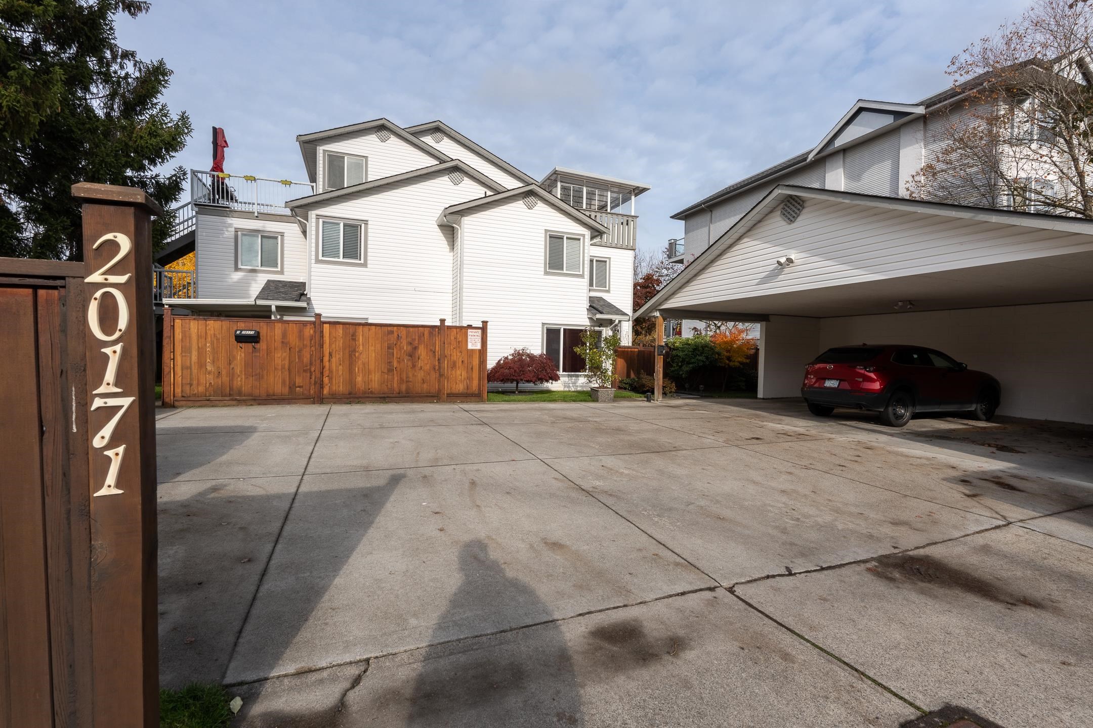 5 20171 54A AVENUE, #5