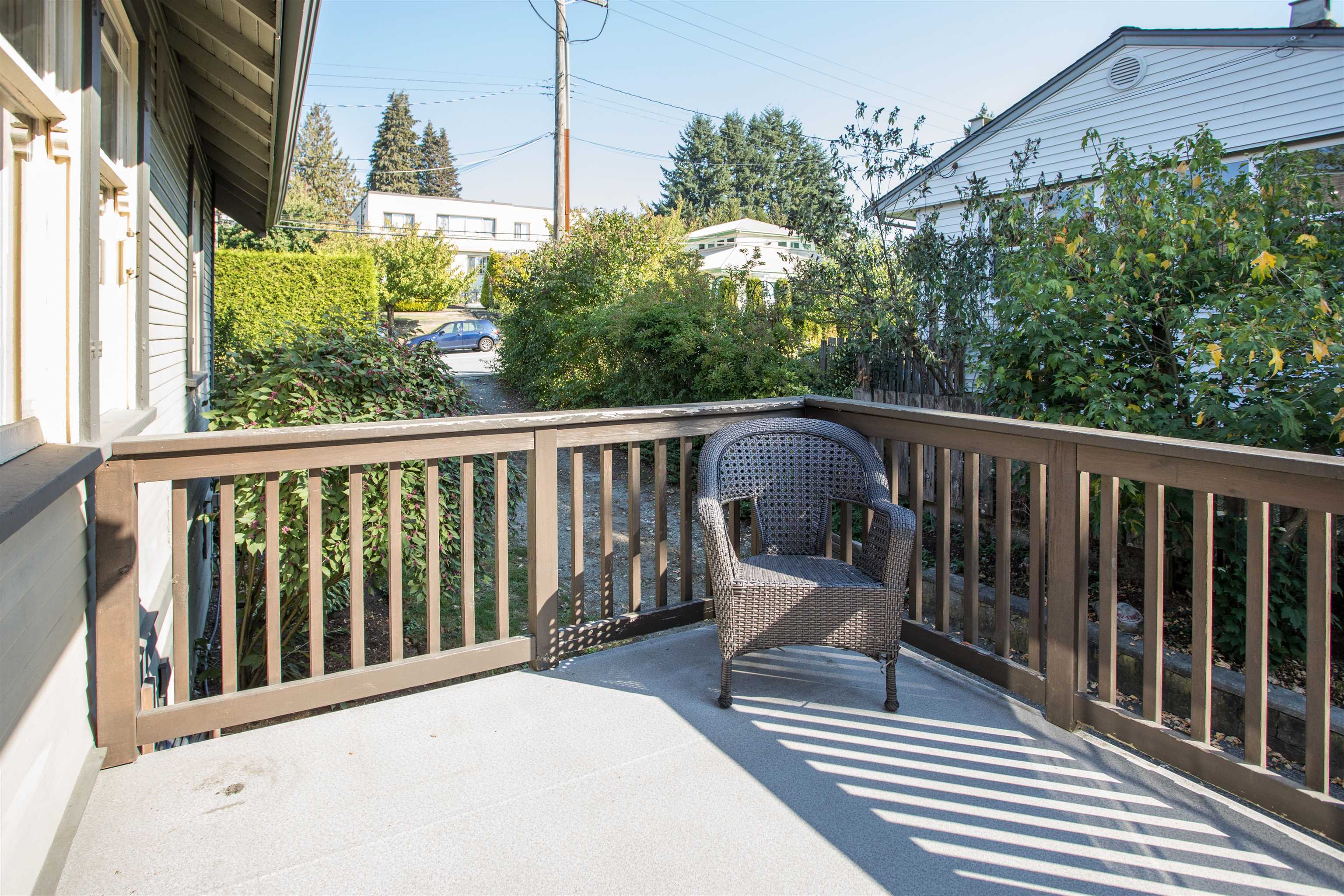 746 ALDERSON AVENUE