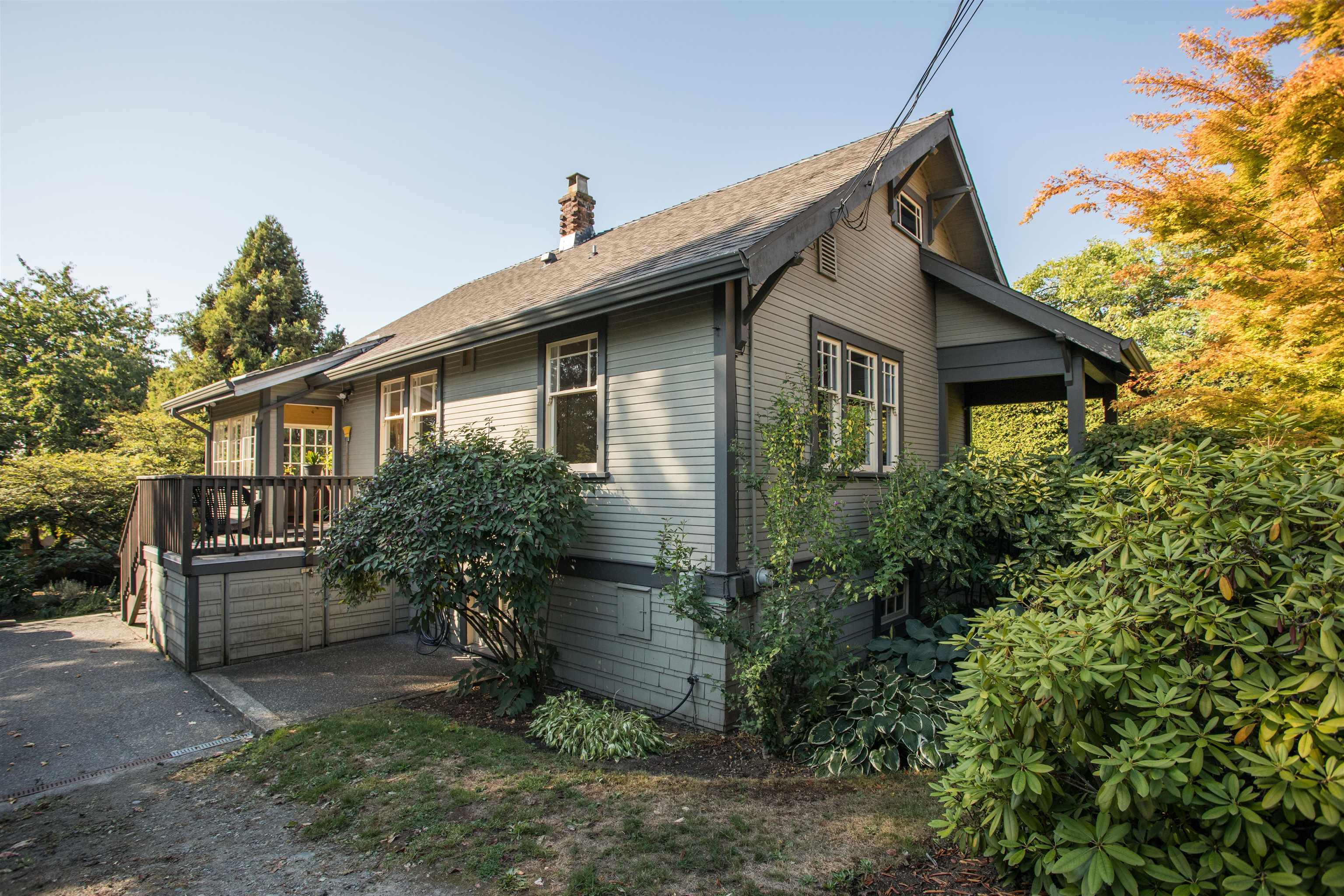 746 ALDERSON AVENUE