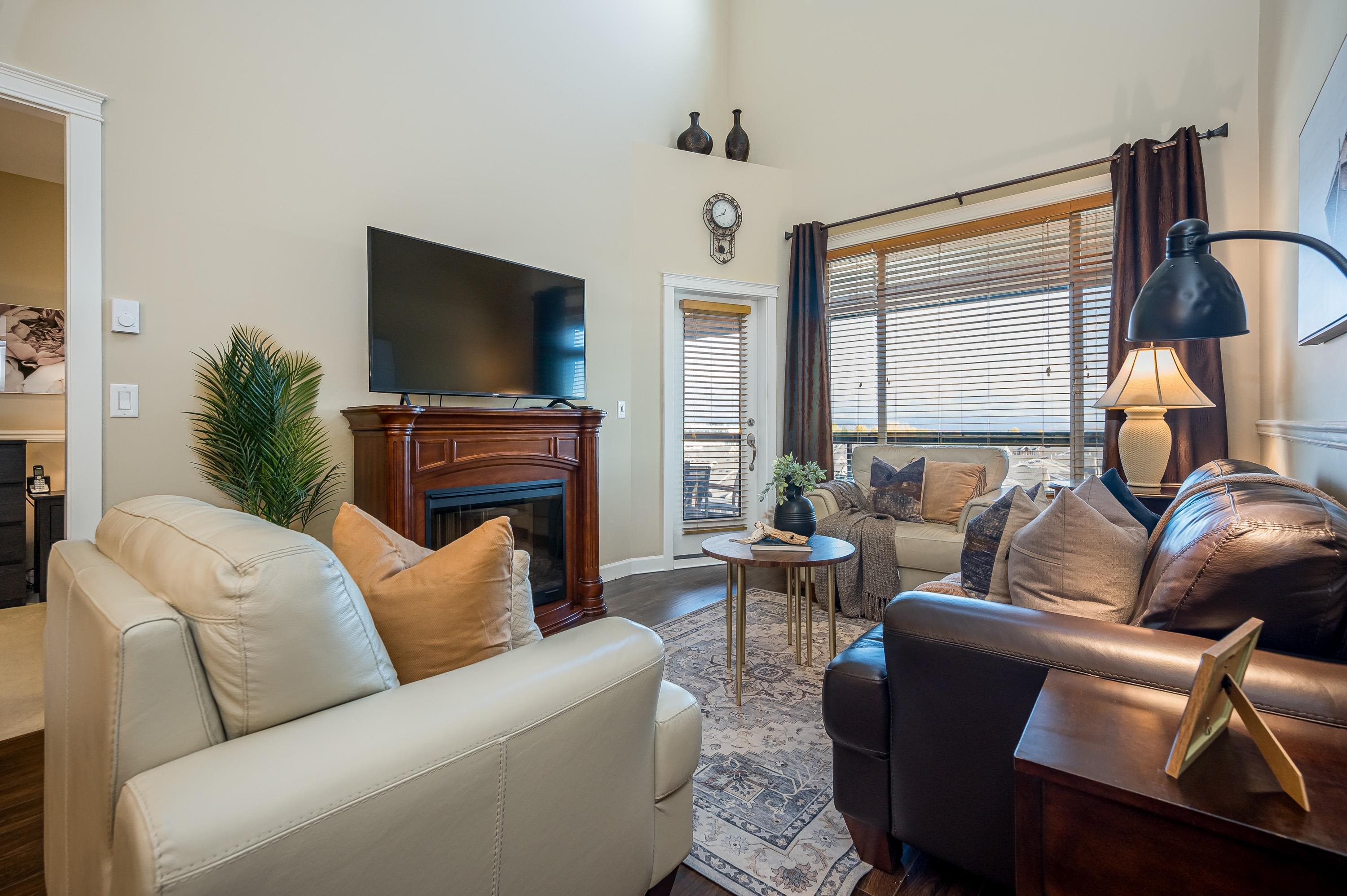 615 8067 207 STREET, #615