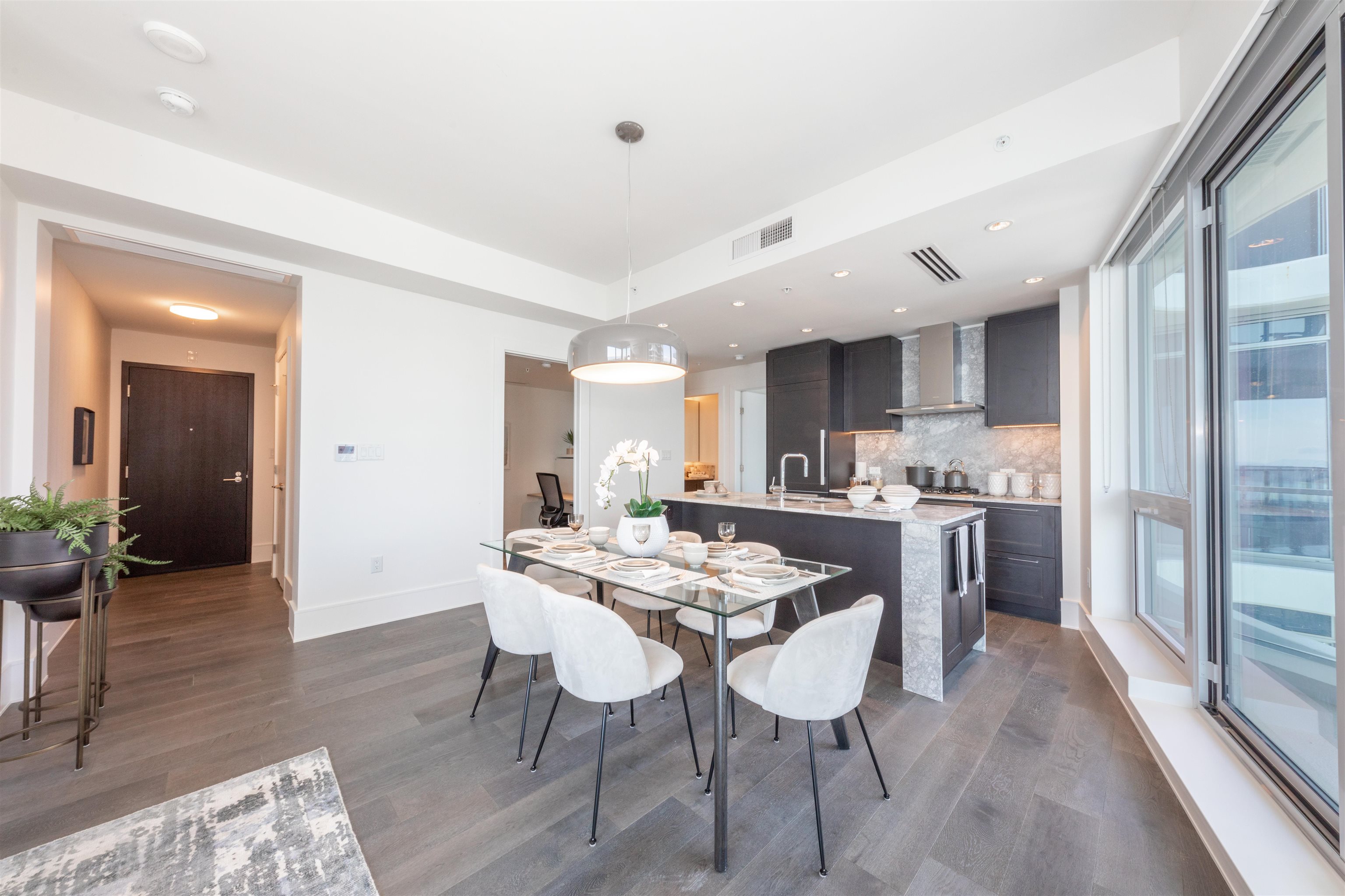 602 1500 MARTIN STREET, #602