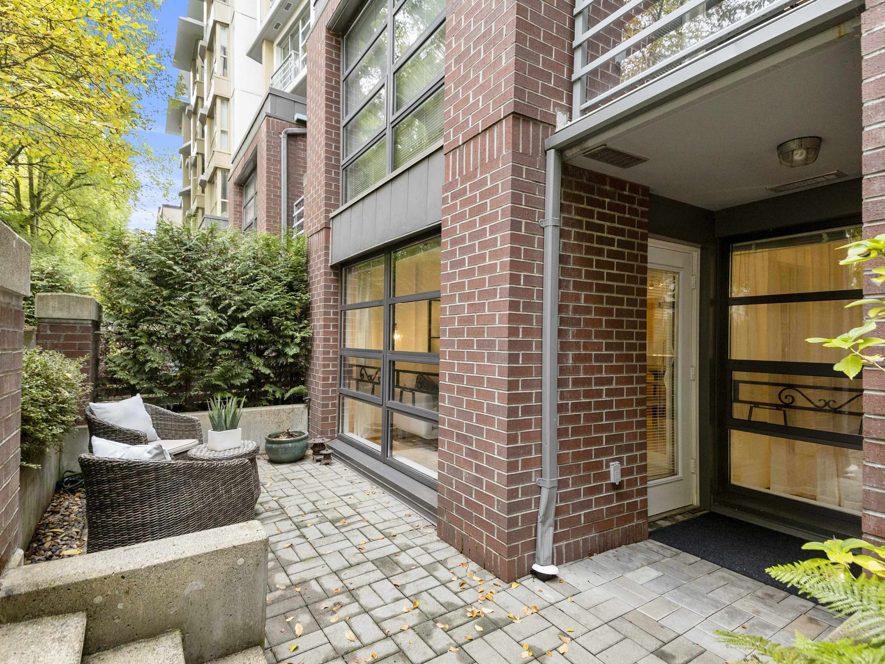 105 2137 W 10TH AVENUE, #105