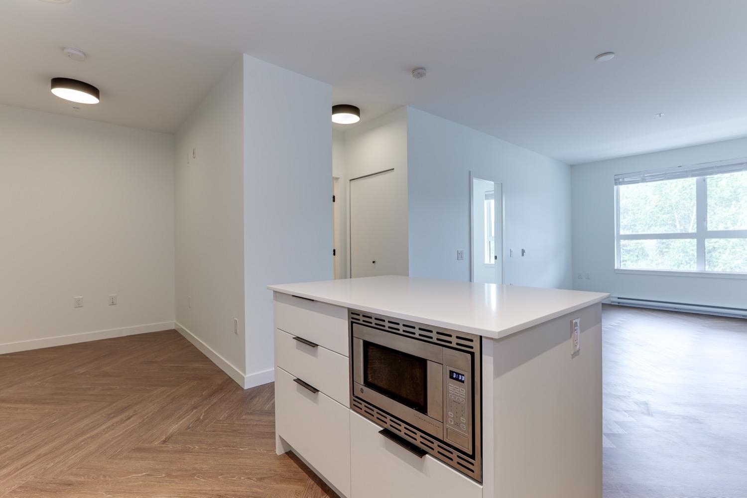 410 3229 ST JOHNS STREET, #410