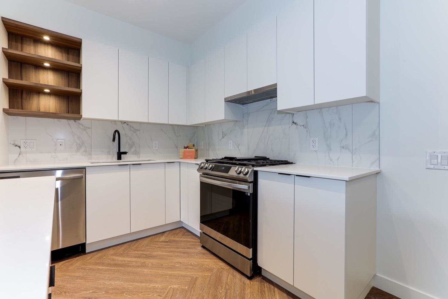 410 3229 ST JOHNS STREET, #410