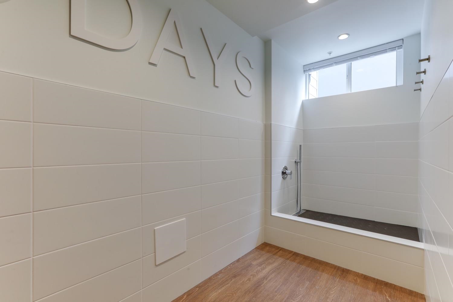 410 3229 ST JOHNS STREET, #410