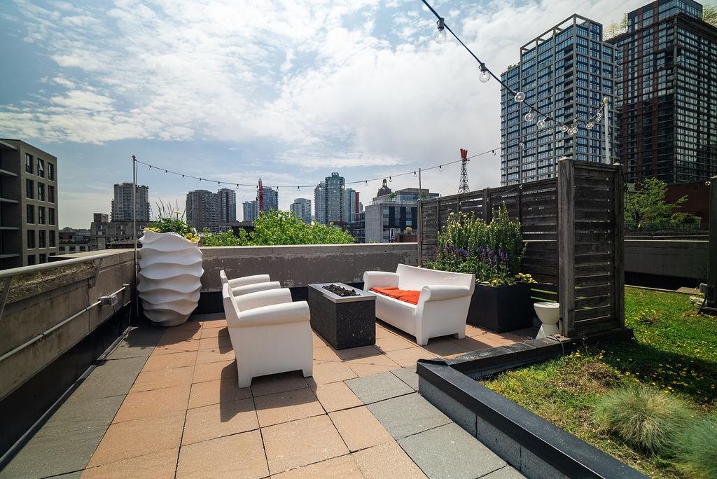 PH2 36 WATER STREET, #PH2