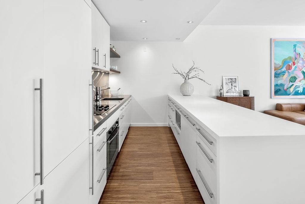 PH2 36 WATER STREET, #PH2