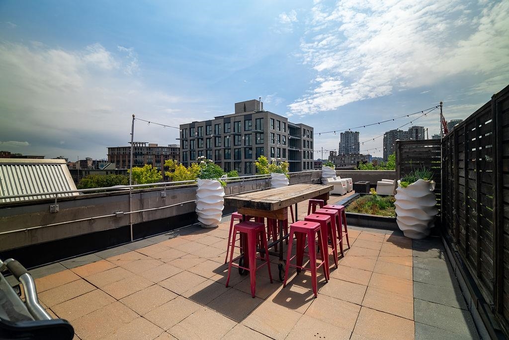 PH2 36 WATER STREET, #PH2
