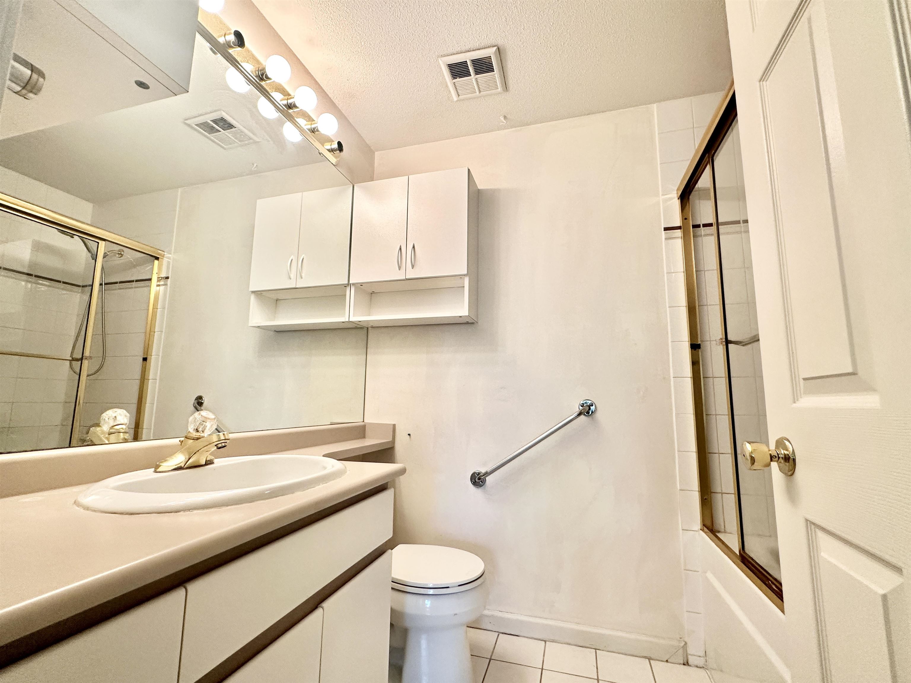 25 5820 DOVER CRESCENT, #25