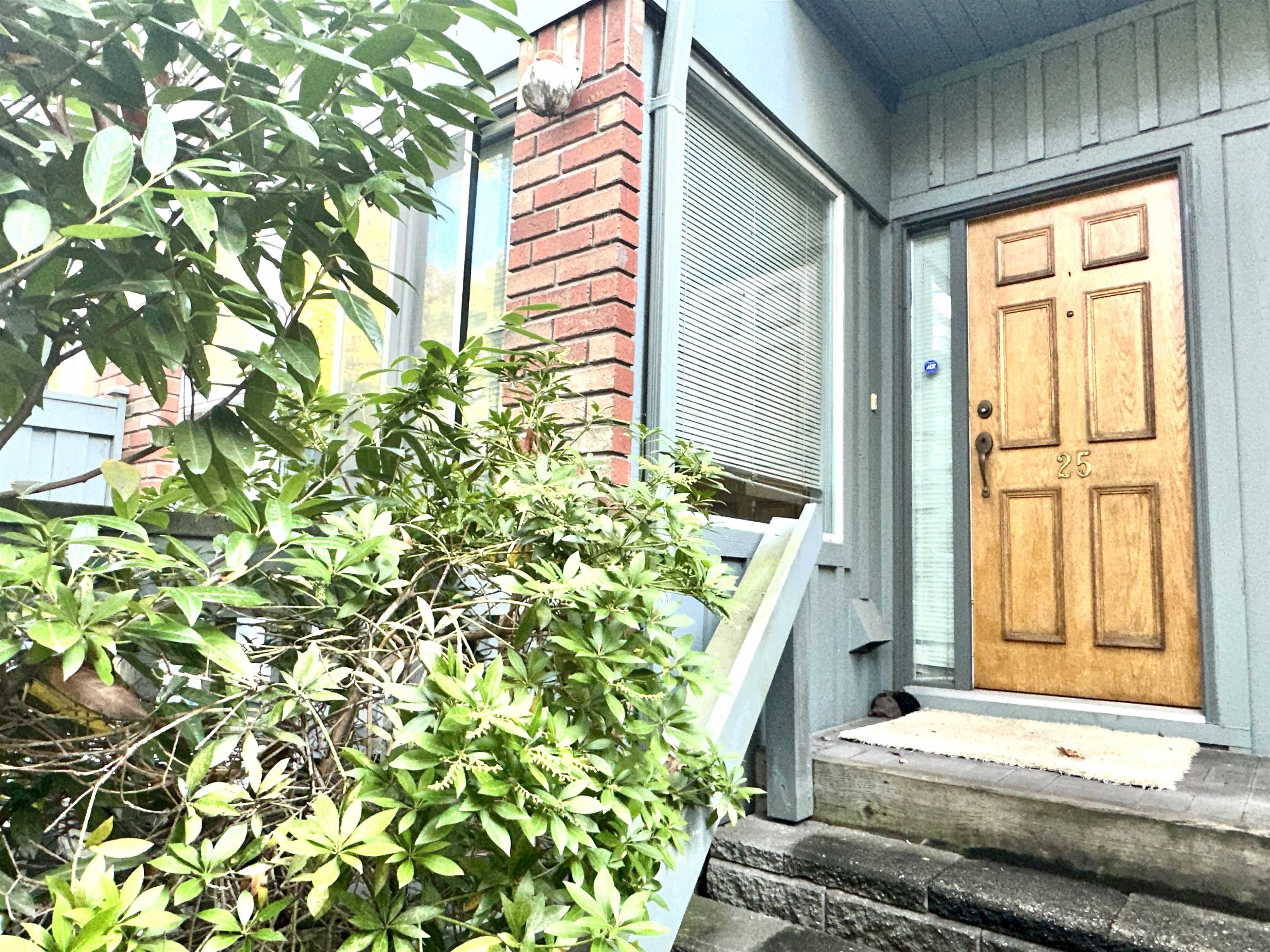 25 5820 DOVER CRESCENT, #25