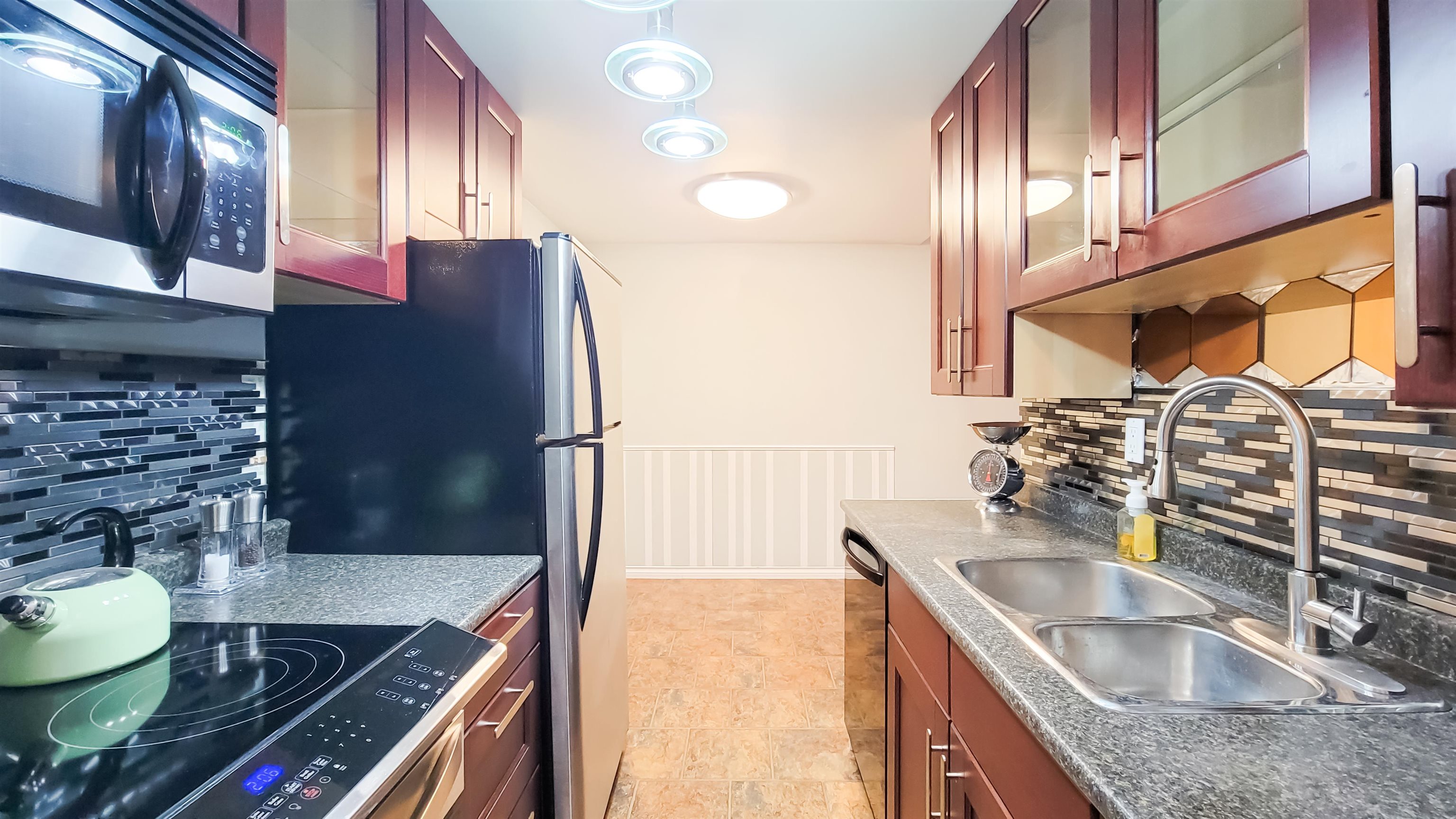 107 195 MARY STREET, #107