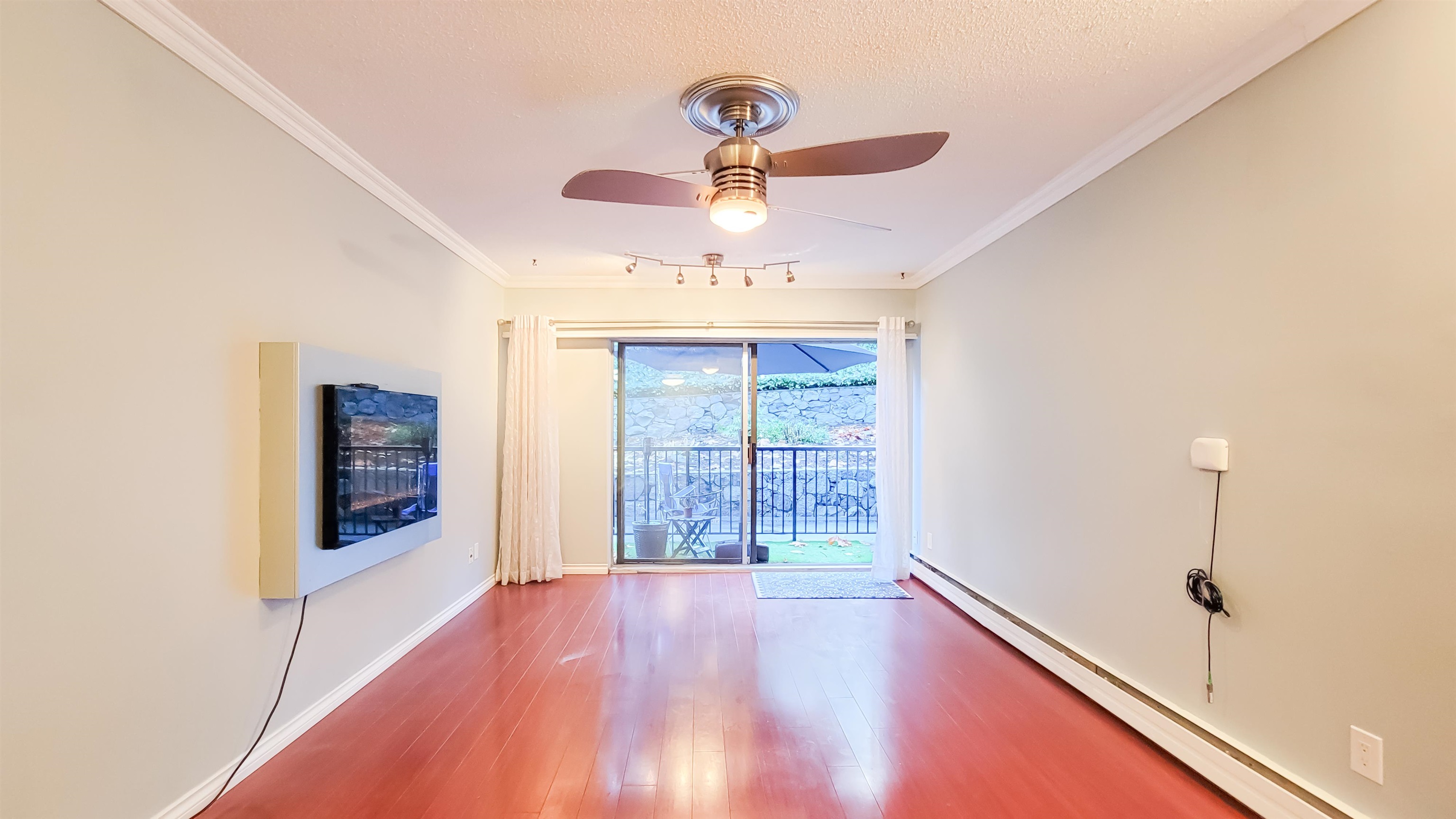 107 195 MARY STREET, #107