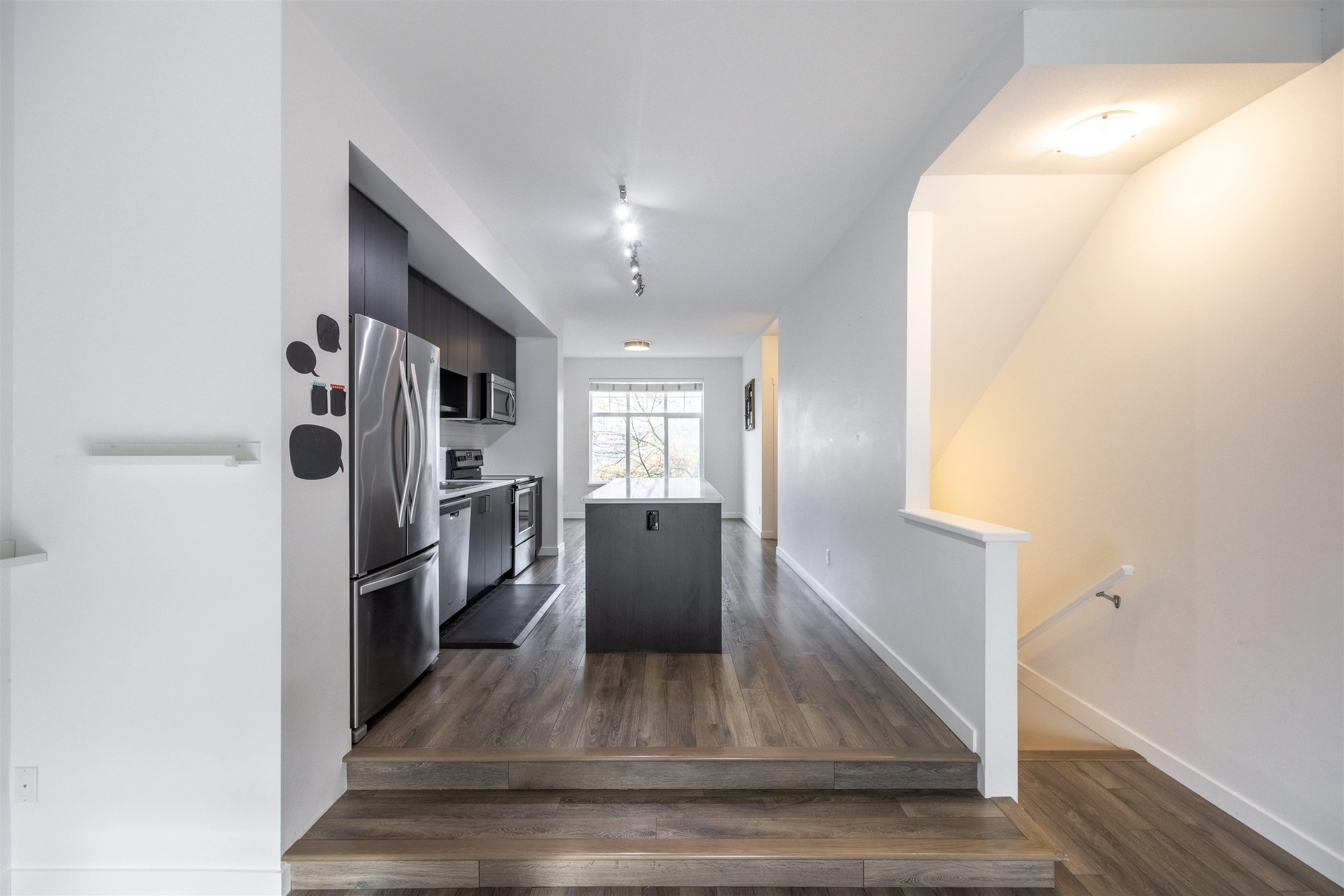58 15340 GUILDFORD DRIVE, #58