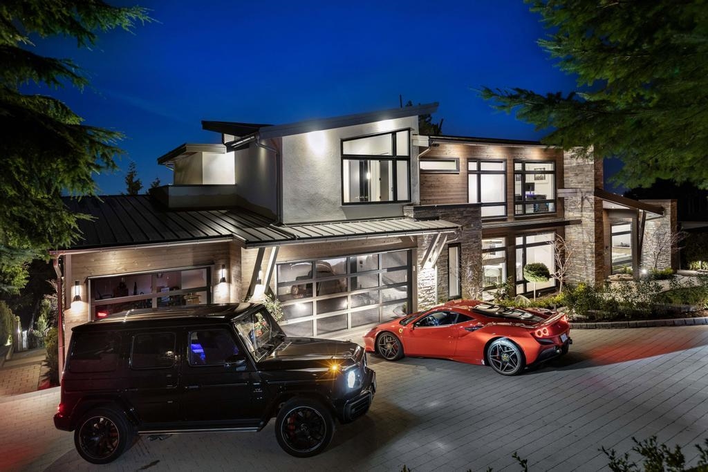 660 ST. ANDREWS ROAD