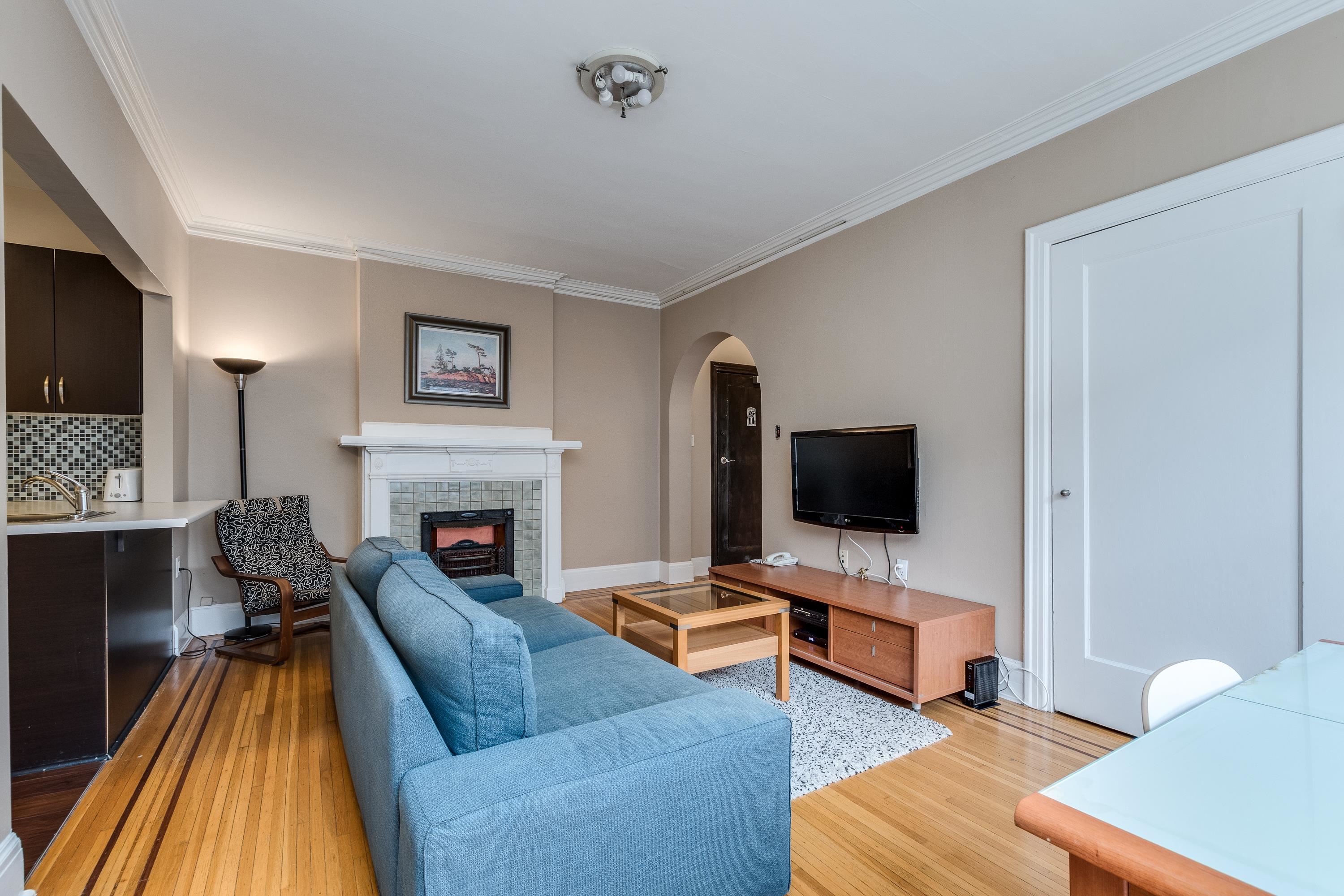 11 935 JERVIS STREET, #11