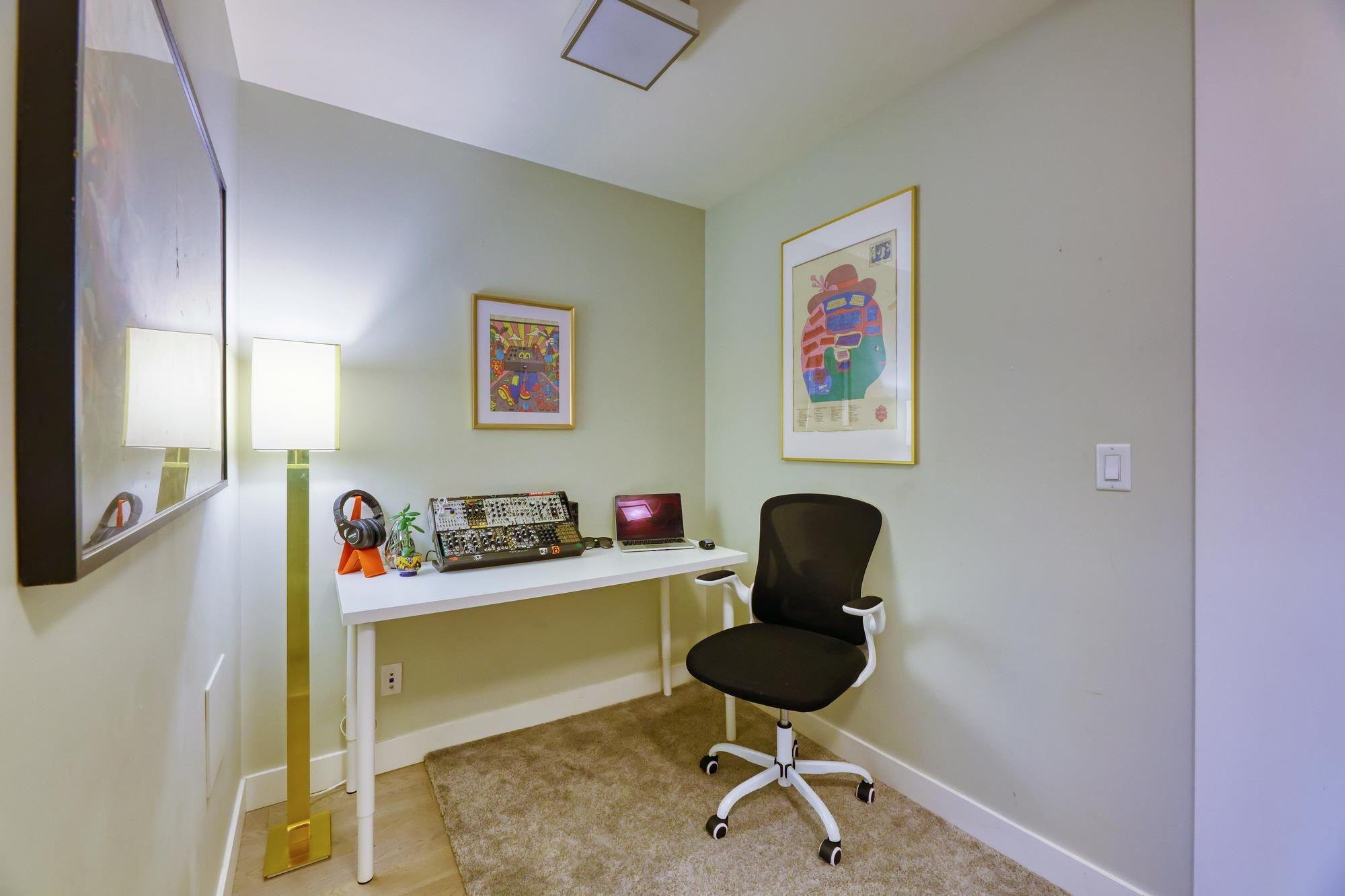 310 3080 GLADWIN ROAD, #310