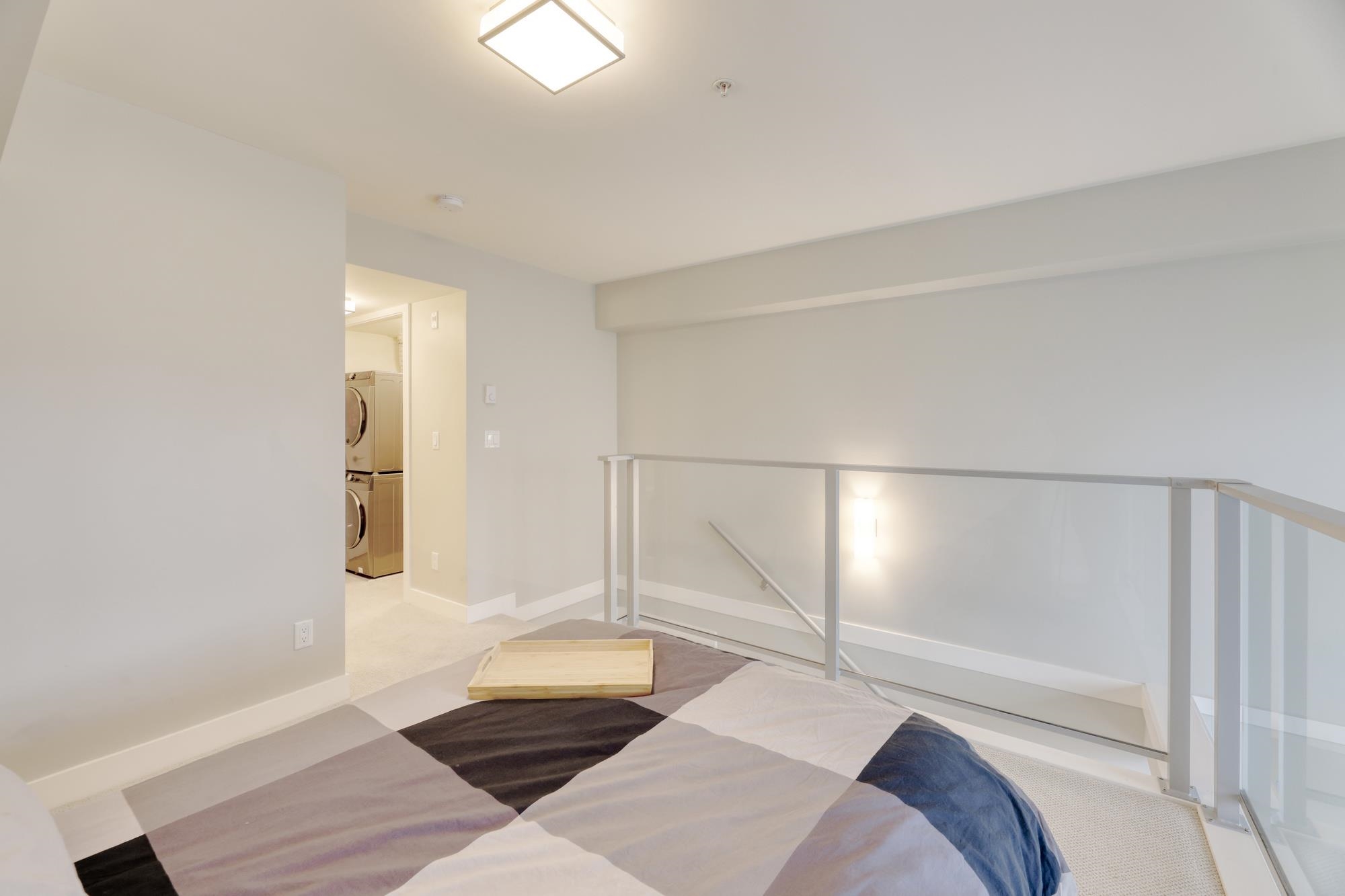 310 3080 GLADWIN ROAD, #310