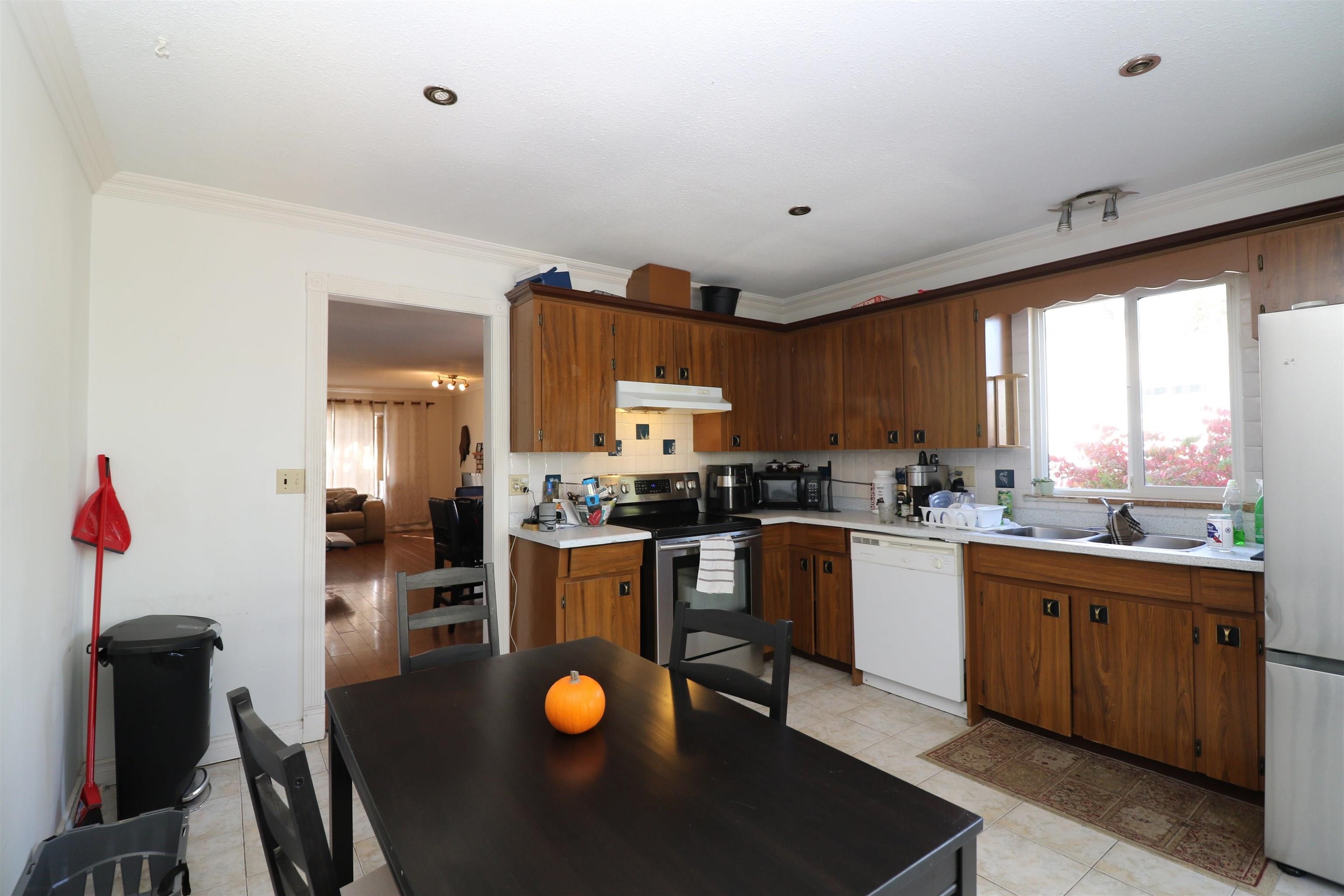 3007 DEWDNEY TRUNK ROAD