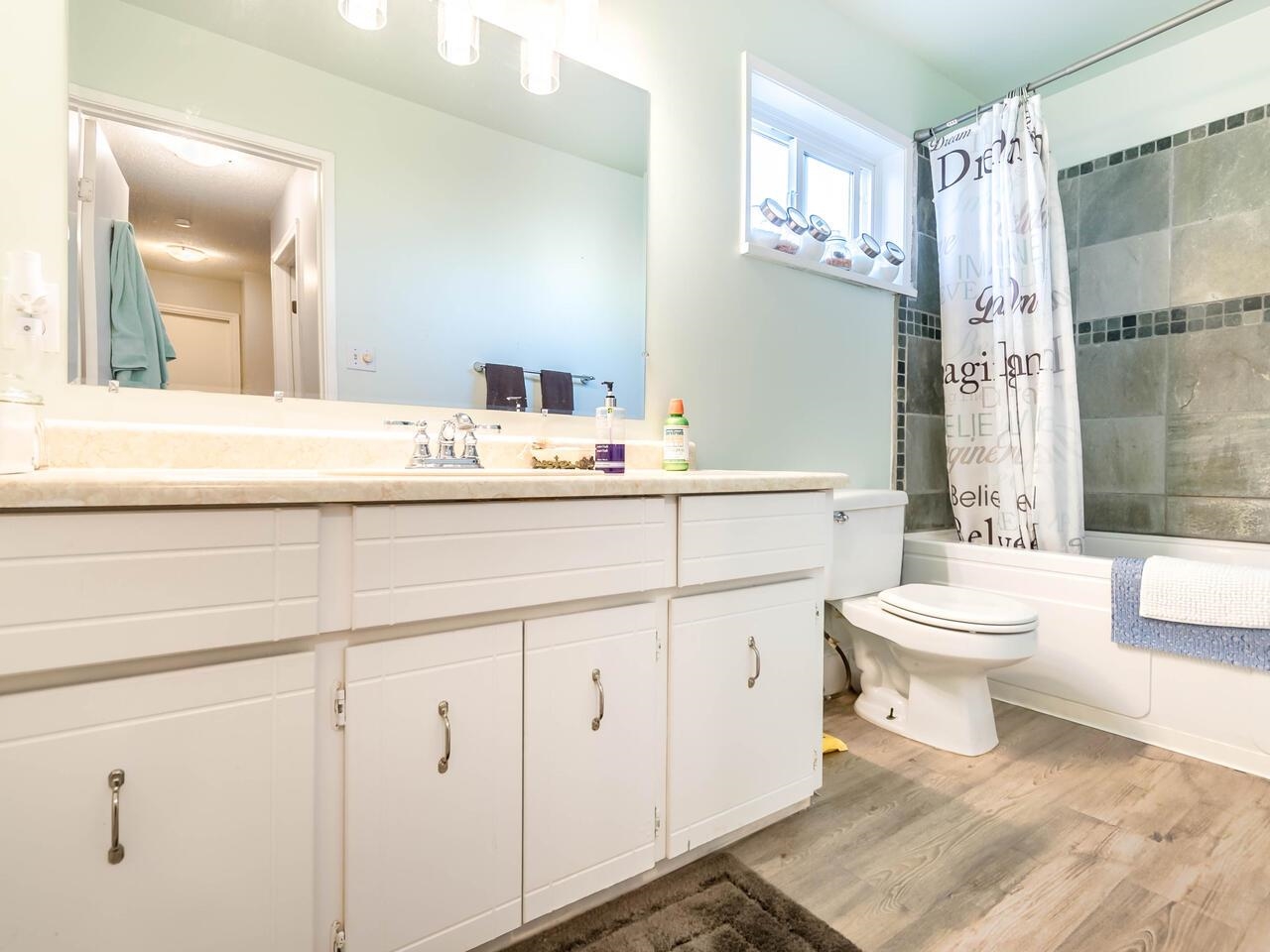 4 19860 56 AVENUE, #4