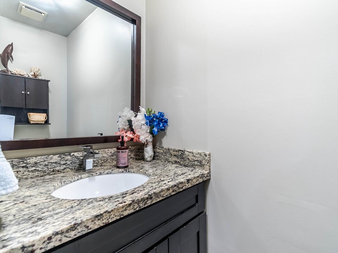 4 19860 56 AVENUE, #4