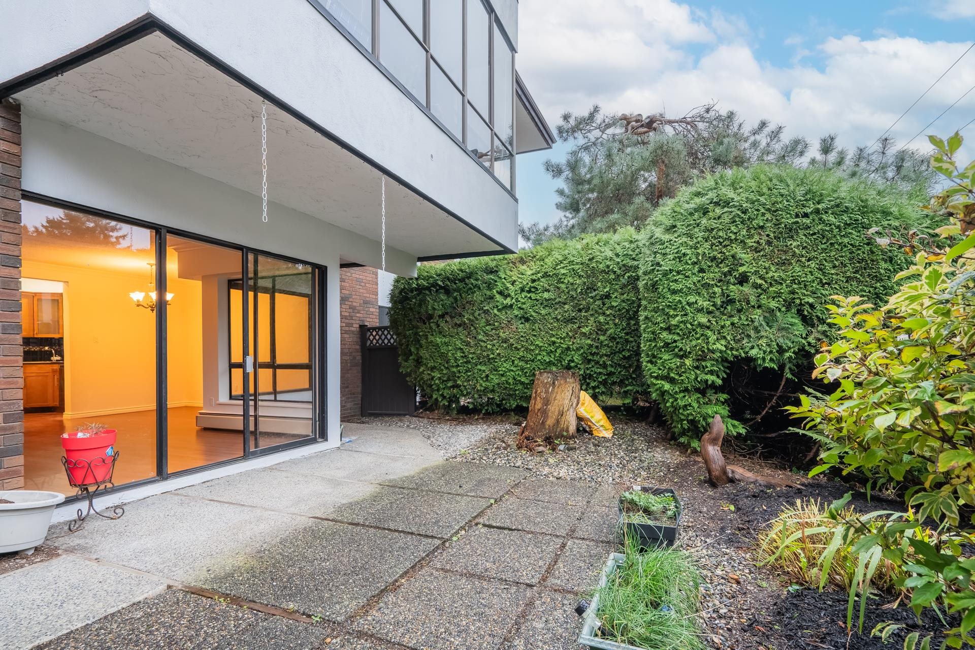104 1319 MARTIN STREET, #104