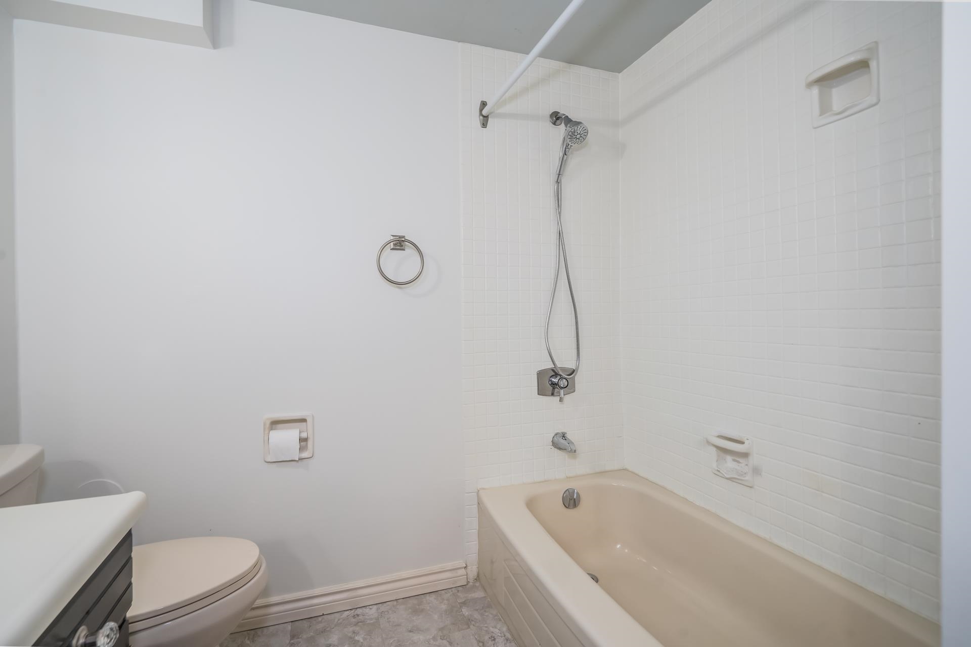 104 1319 MARTIN STREET, #104