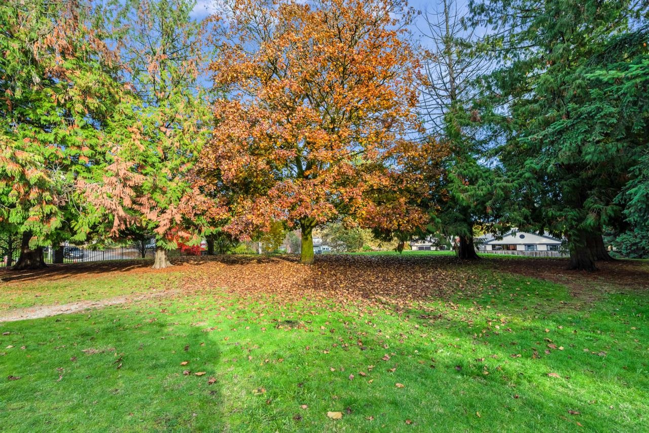 1402 248 SHERBROOKE STREET, #1402