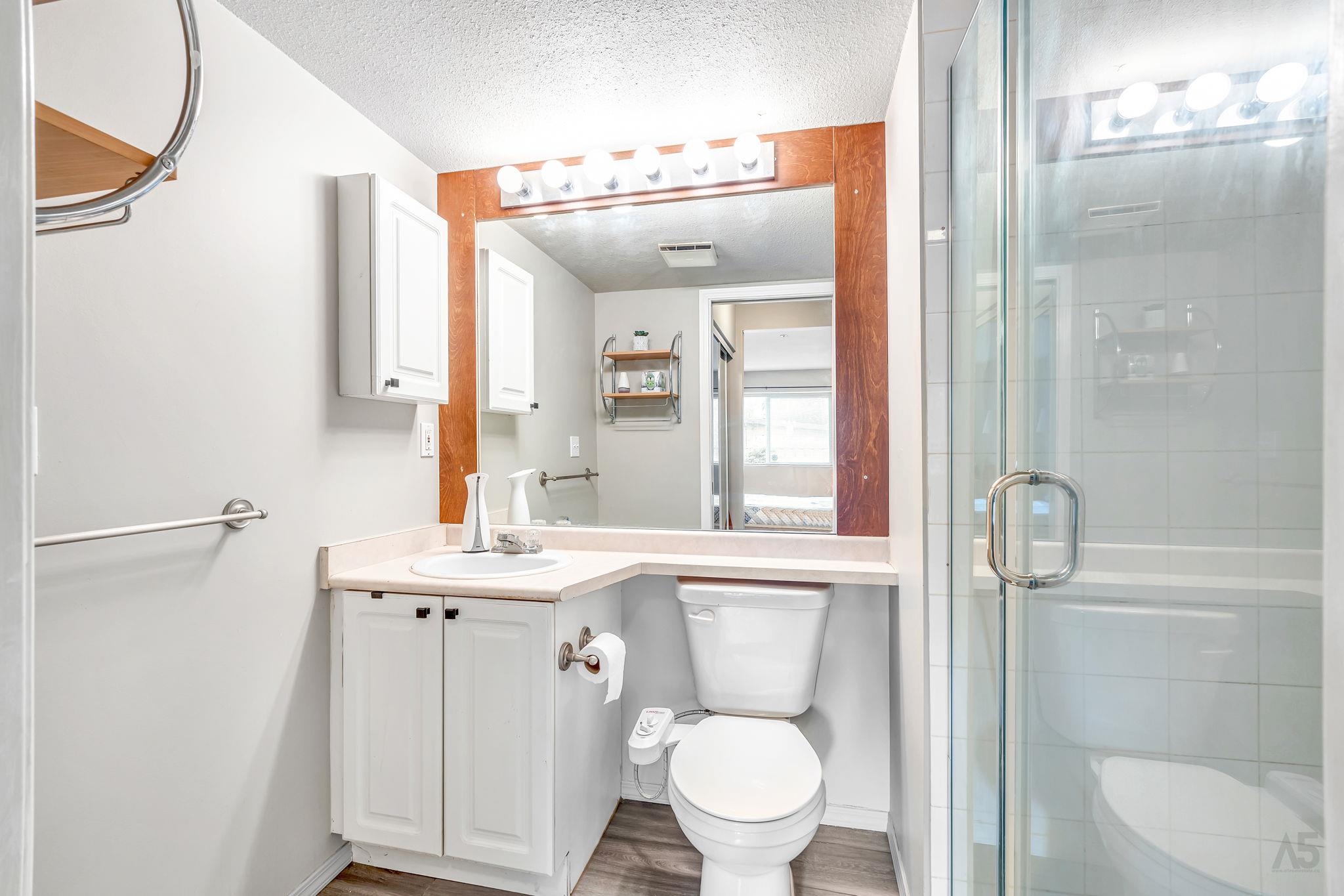 102 2526 LAKEVIEW CRESCENT, #102