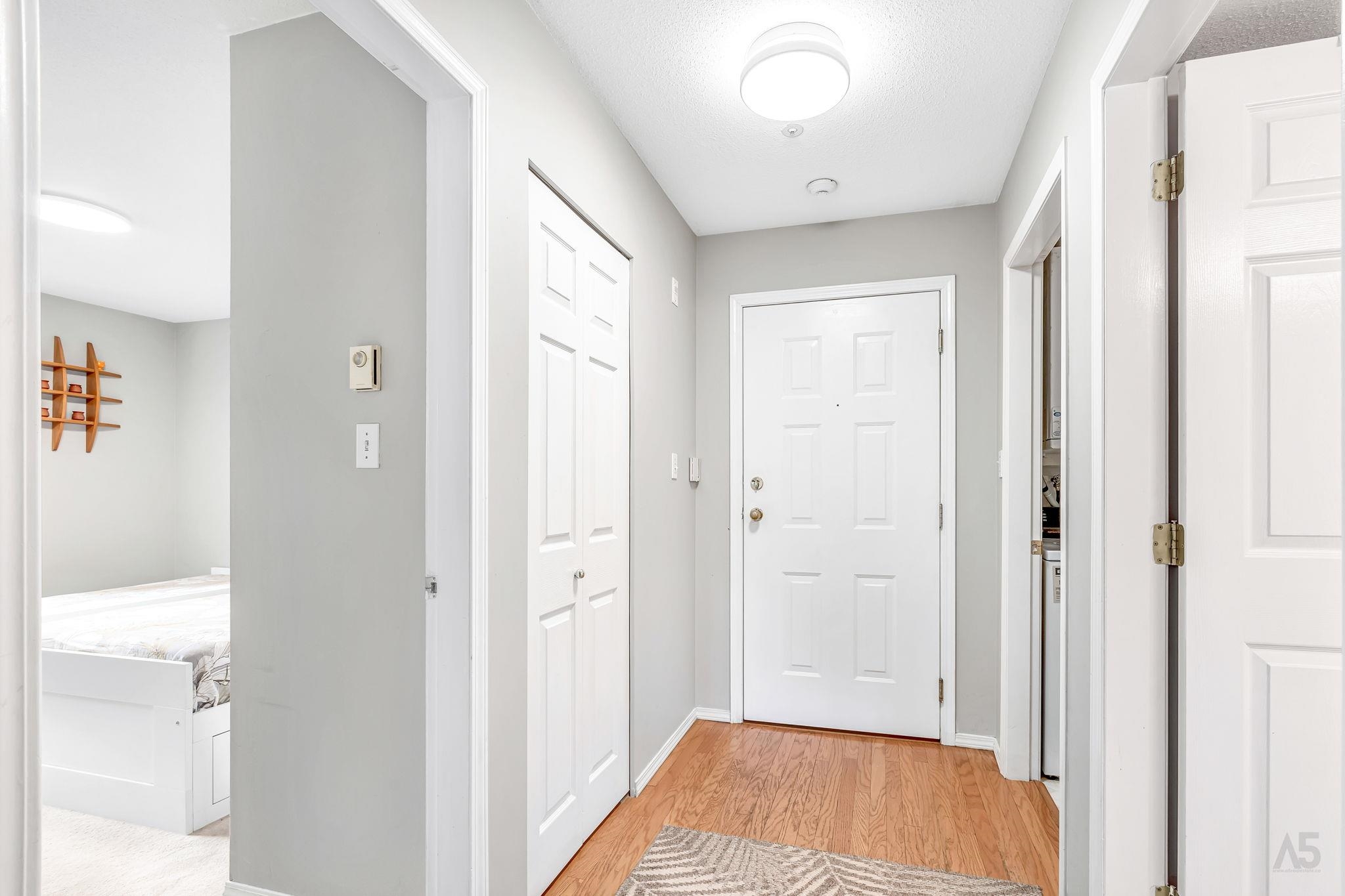102 2526 LAKEVIEW CRESCENT, #102