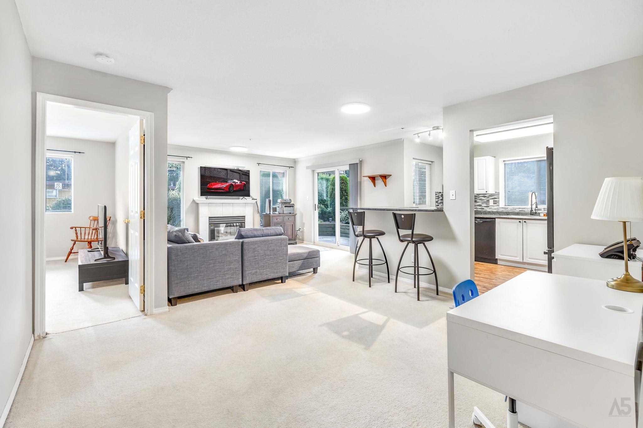 102 2526 LAKEVIEW CRESCENT, #102