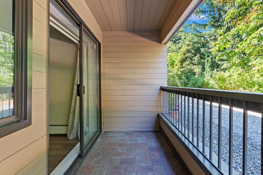 102 1825 W 8TH AVENUE, #102