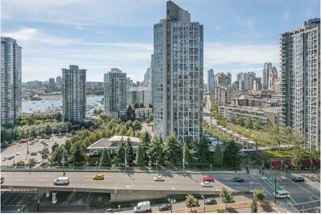 2010 939 EXPO BOULEVARD, #2010