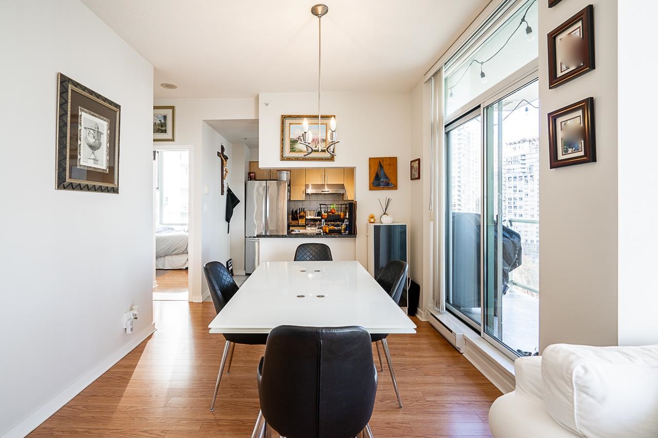 1203 1099 MARINASIDE CRESCENT, #1203