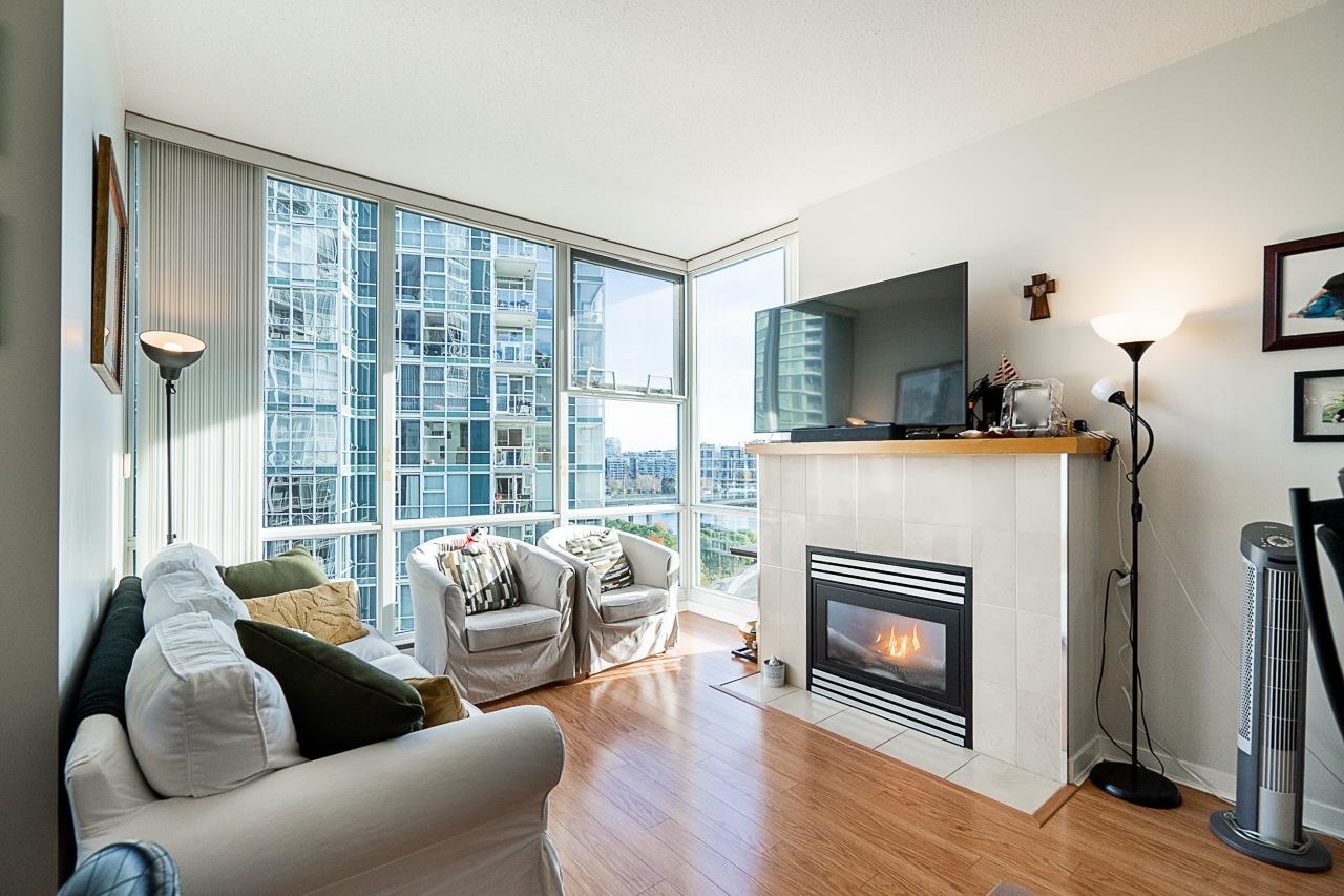1203 1099 MARINASIDE CRESCENT, #1203