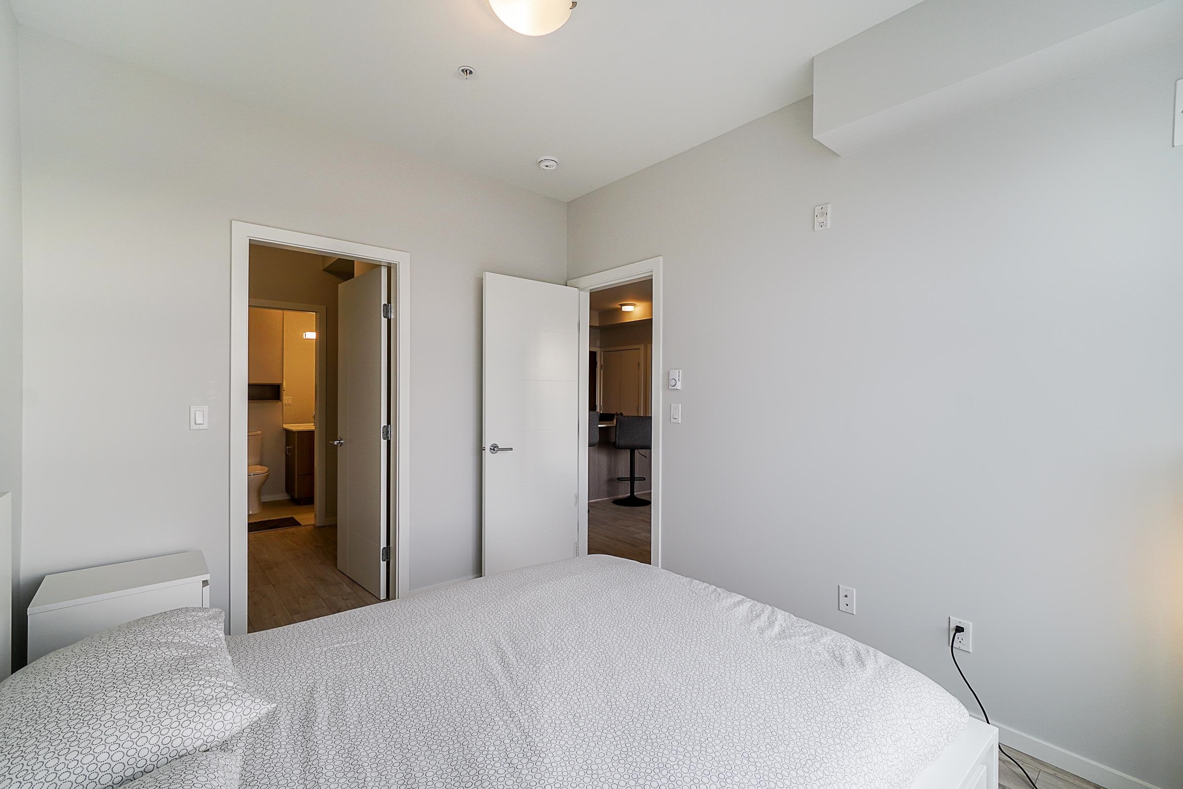 PH7 6283 KINGSWAY, #PH7