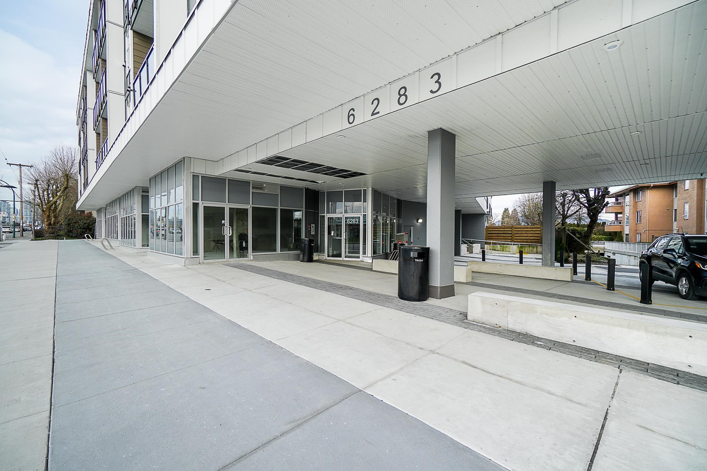 PH7 6283 KINGSWAY, #PH7